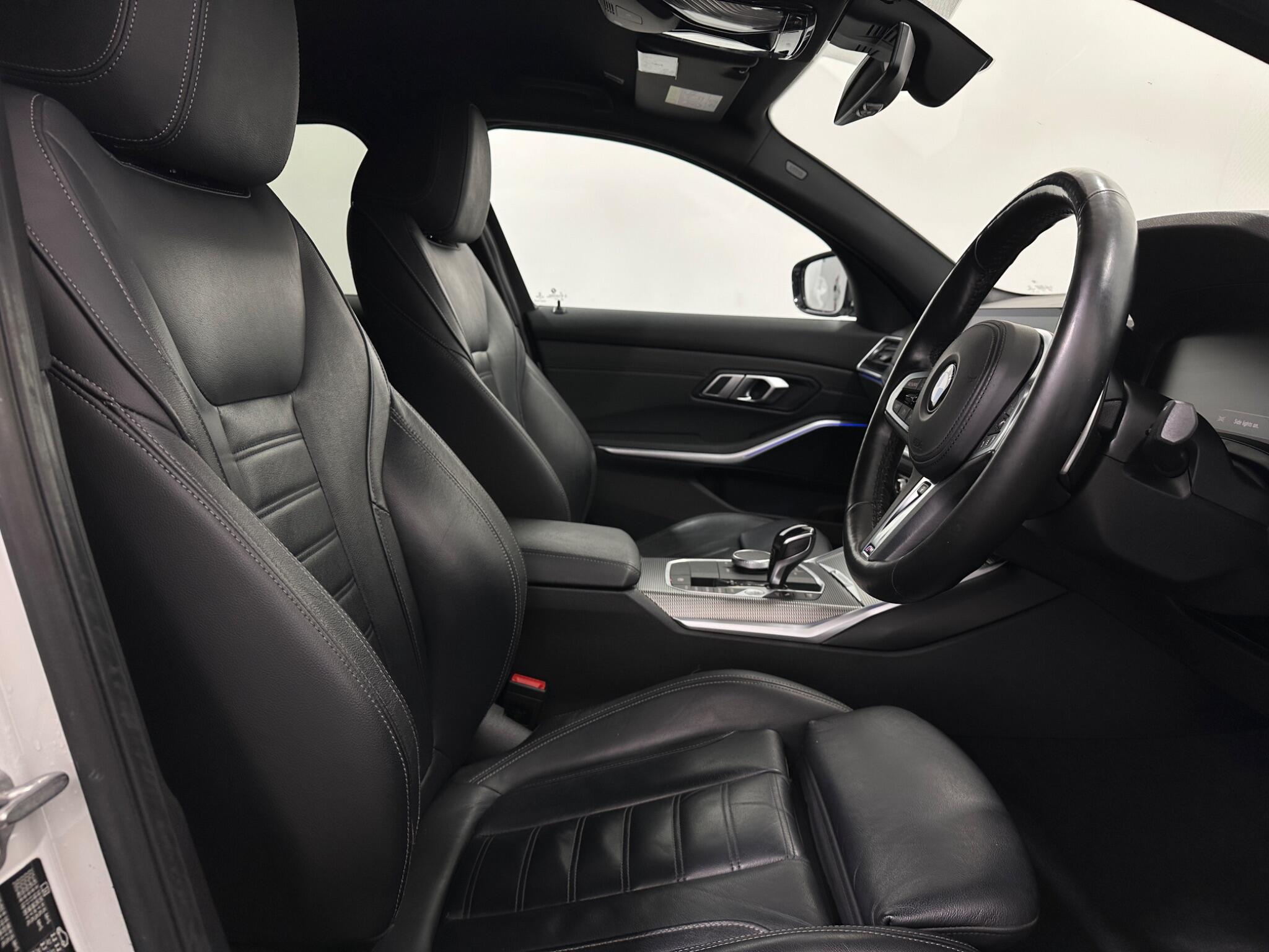 BMW 3 Series view 31
