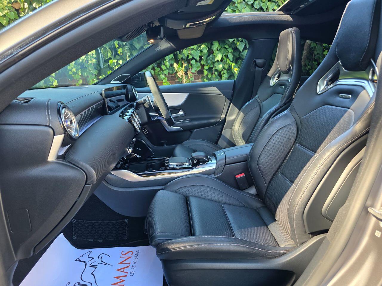 Mercedes-Benz Cla view 40