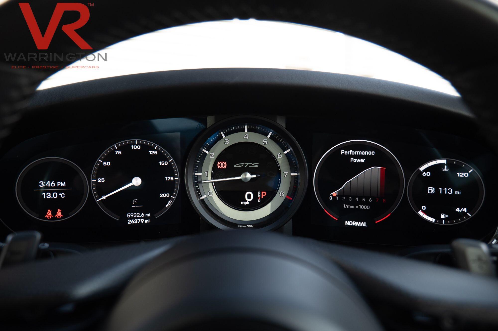 Porsche 911 view 10