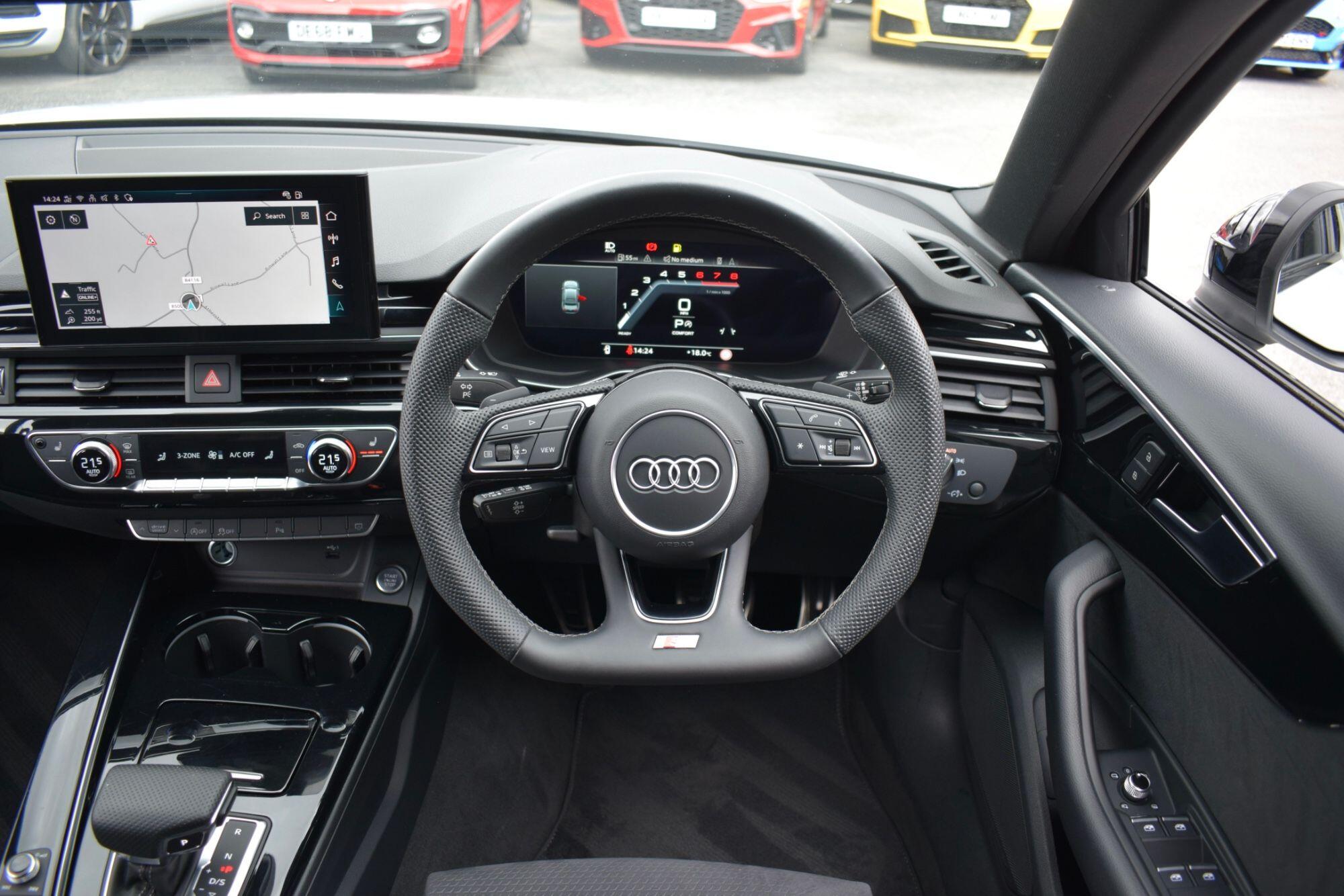 Audi A4 view 22