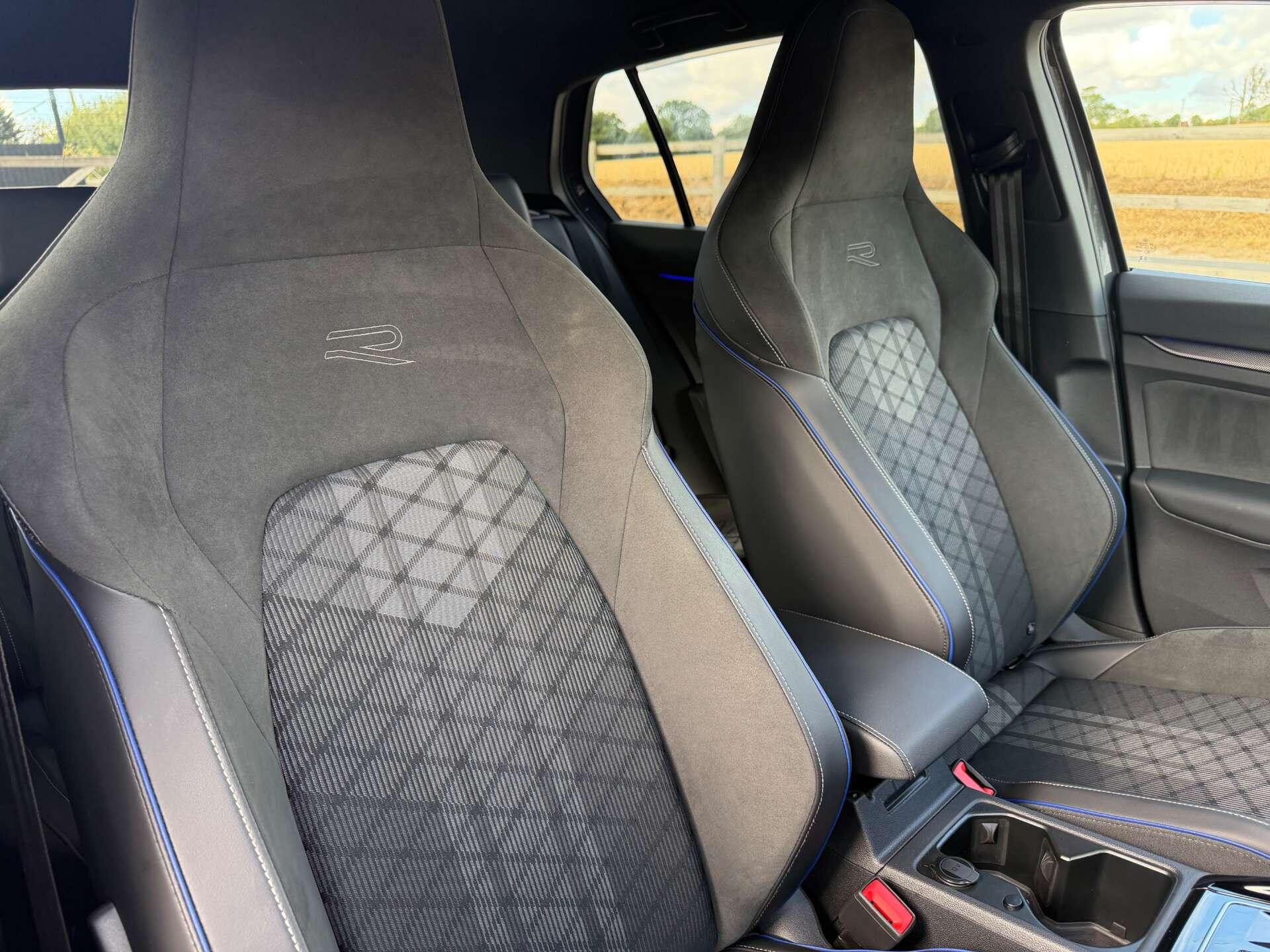 Volkswagen Golf view 16