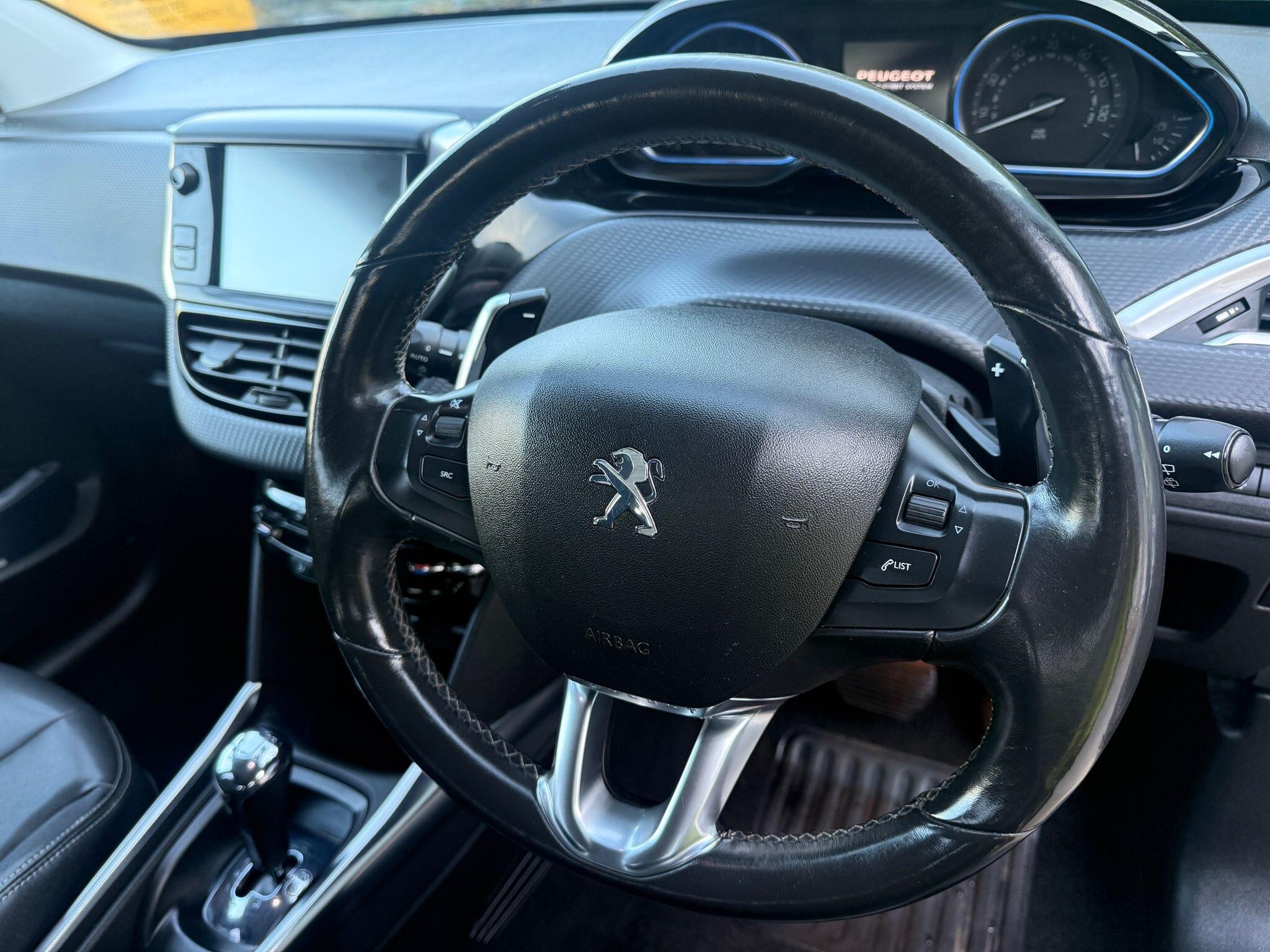 Peugeot 2008 view 21