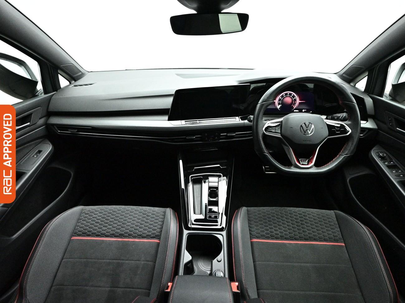Volkswagen Golf view 2