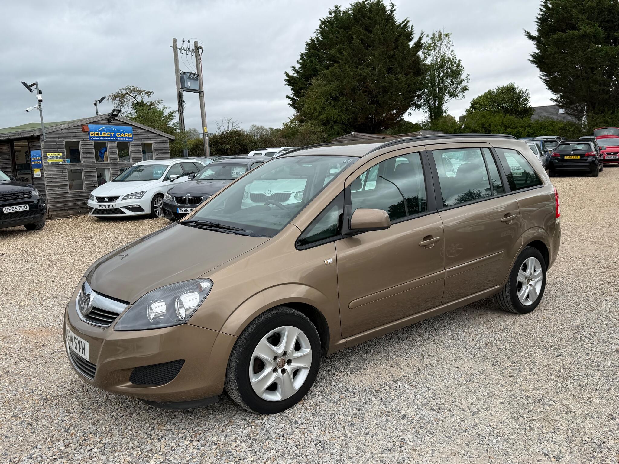 Vauxhall Zafira view 5