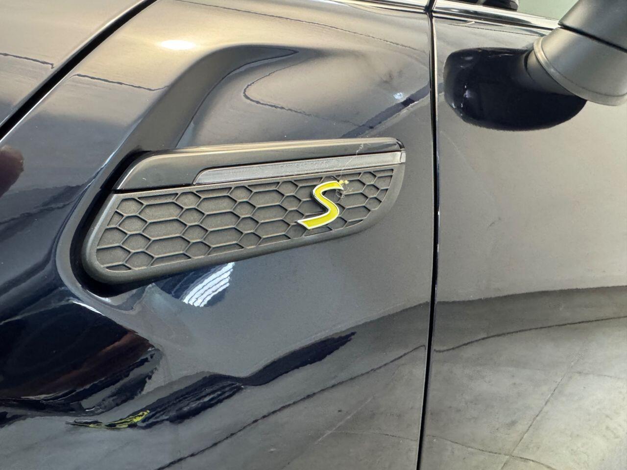 Mini Electric Hatch view 17