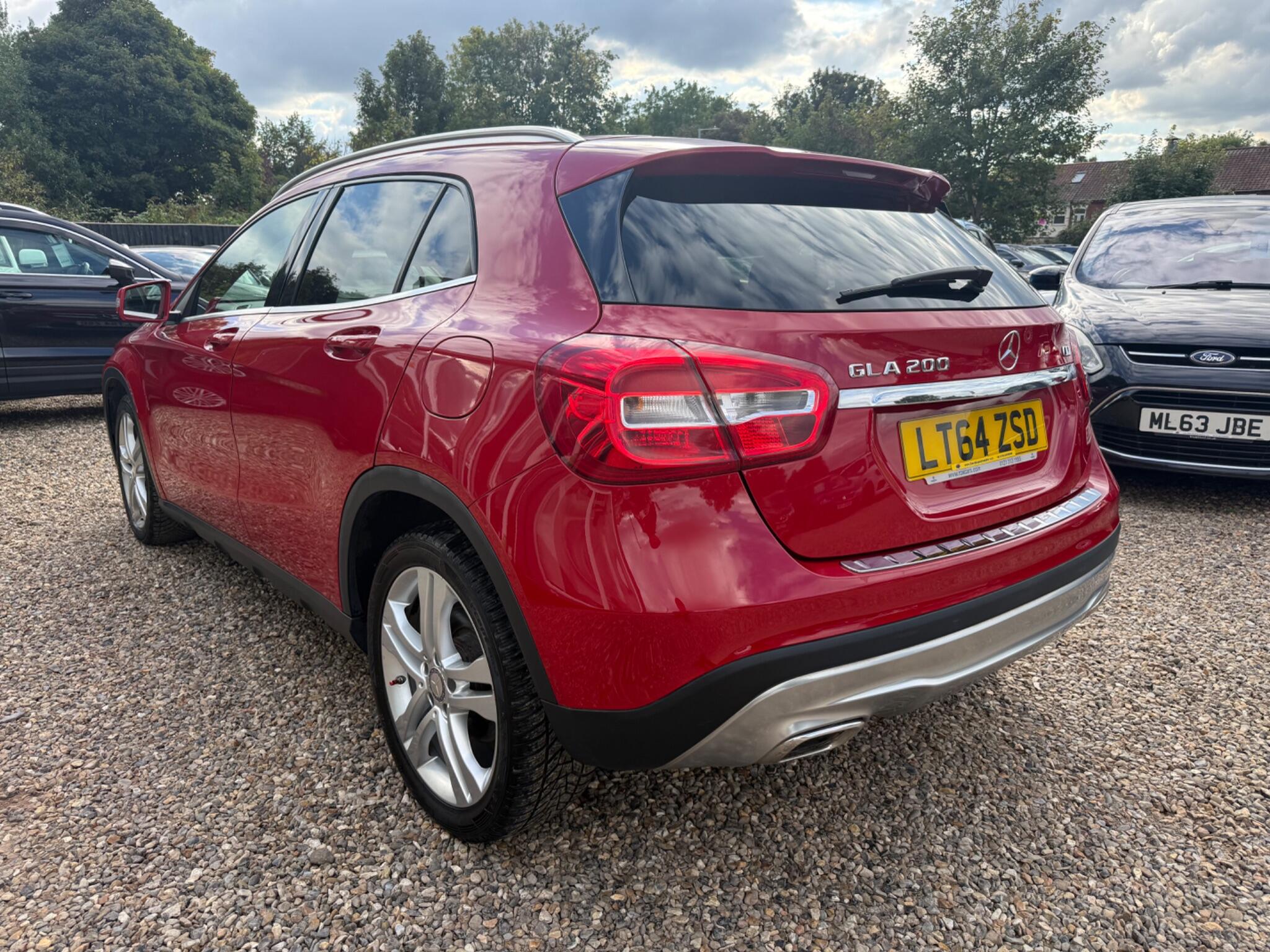 Mercedes-Benz GLA view 5