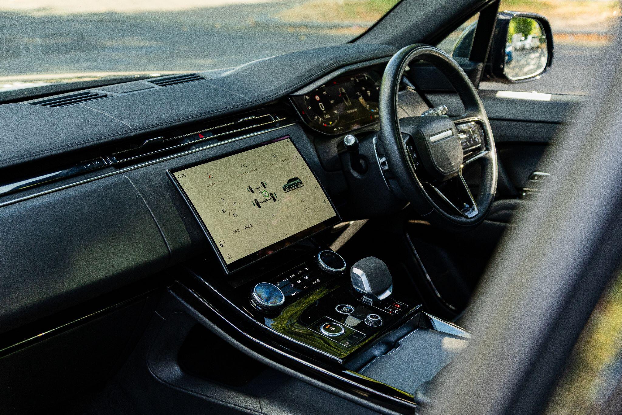 Land Rover Range Rover Sport view 11