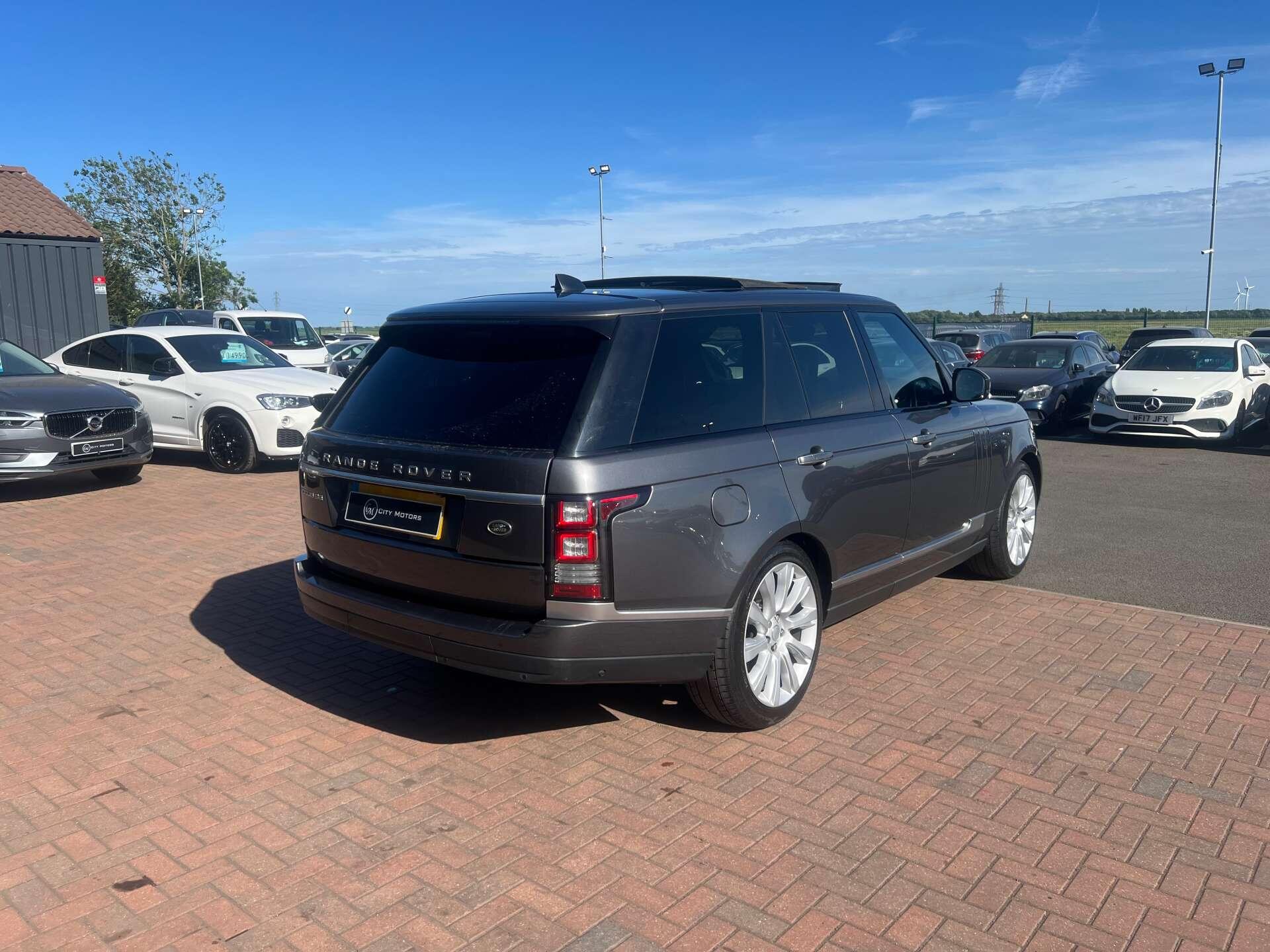 Land Rover Range Rover view 7