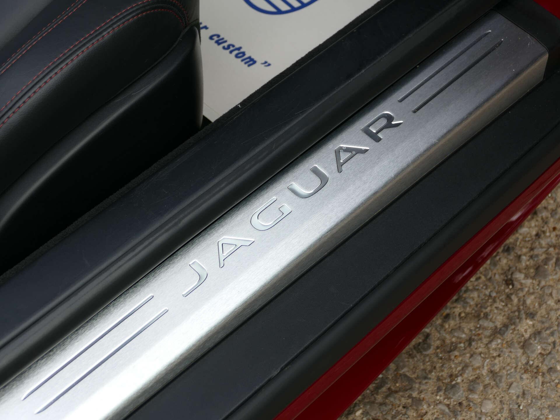 Jaguar F-Type view 37