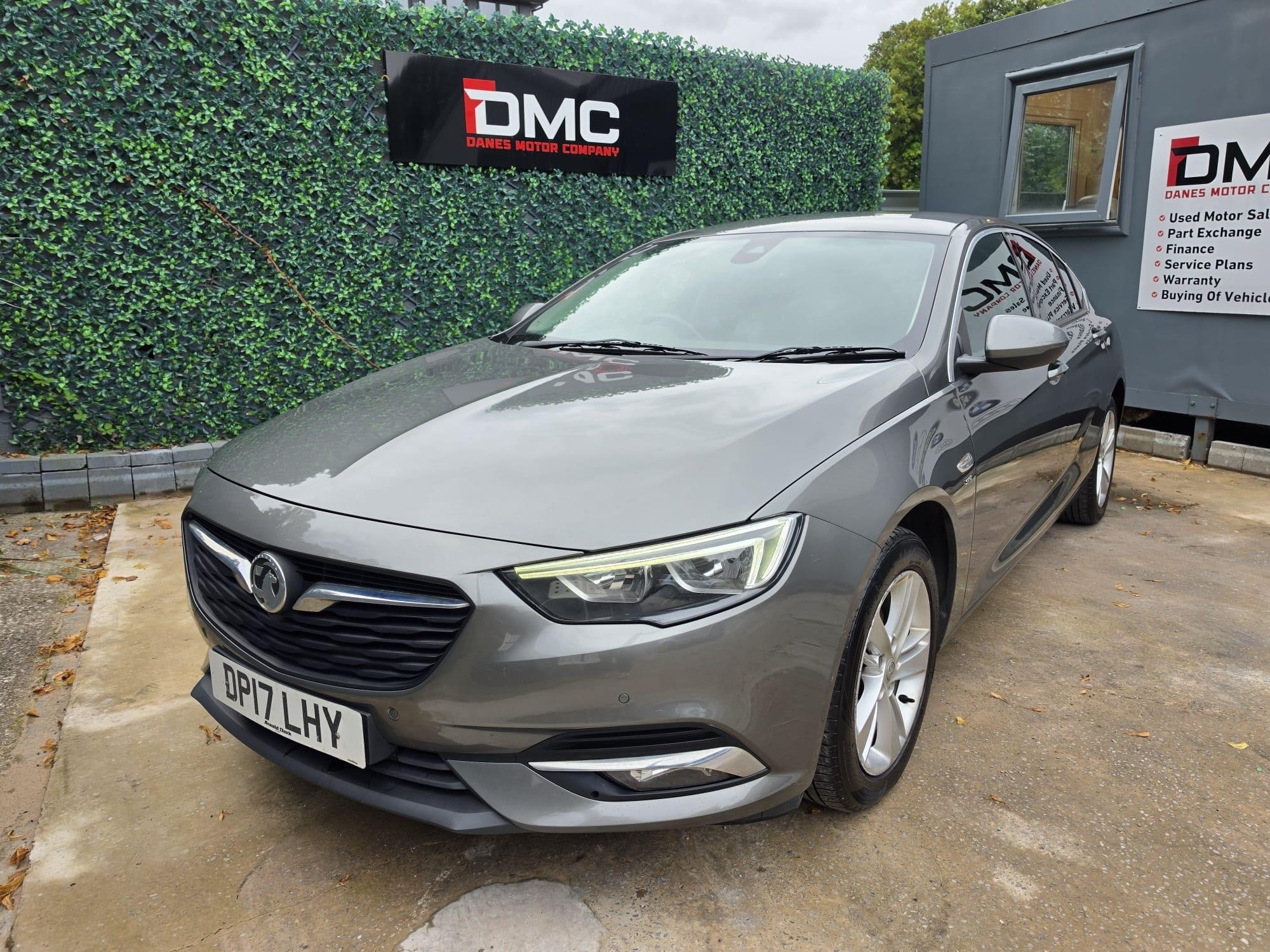 Vauxhall Insignia view 8