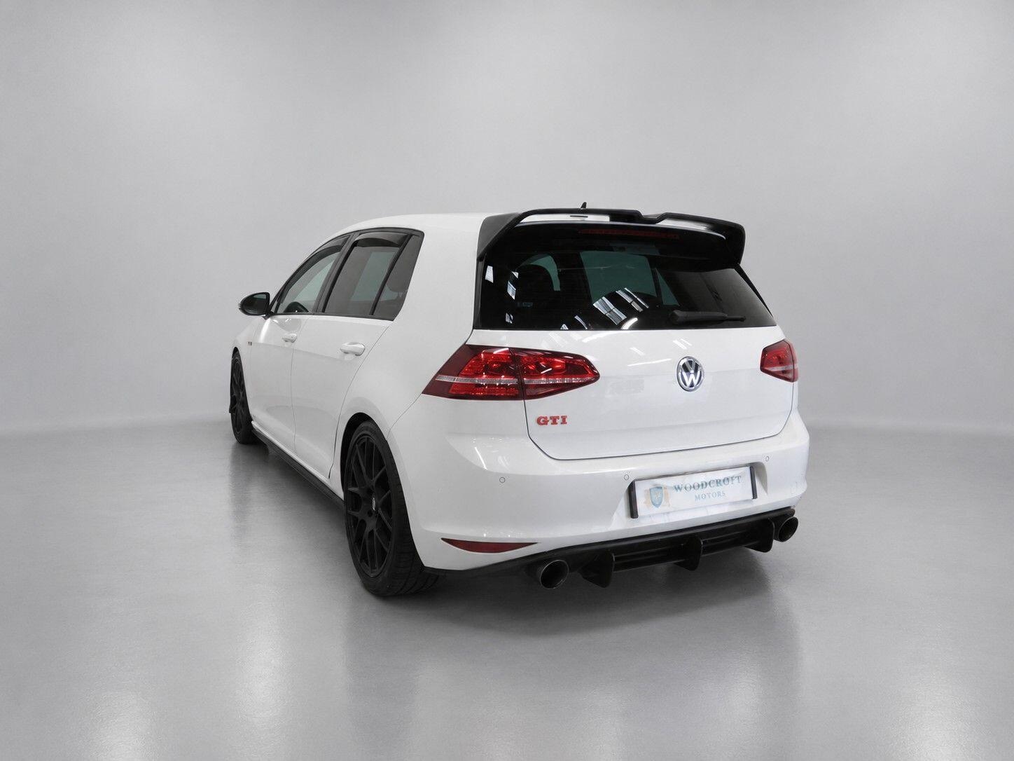 Volkswagen Golf view 7