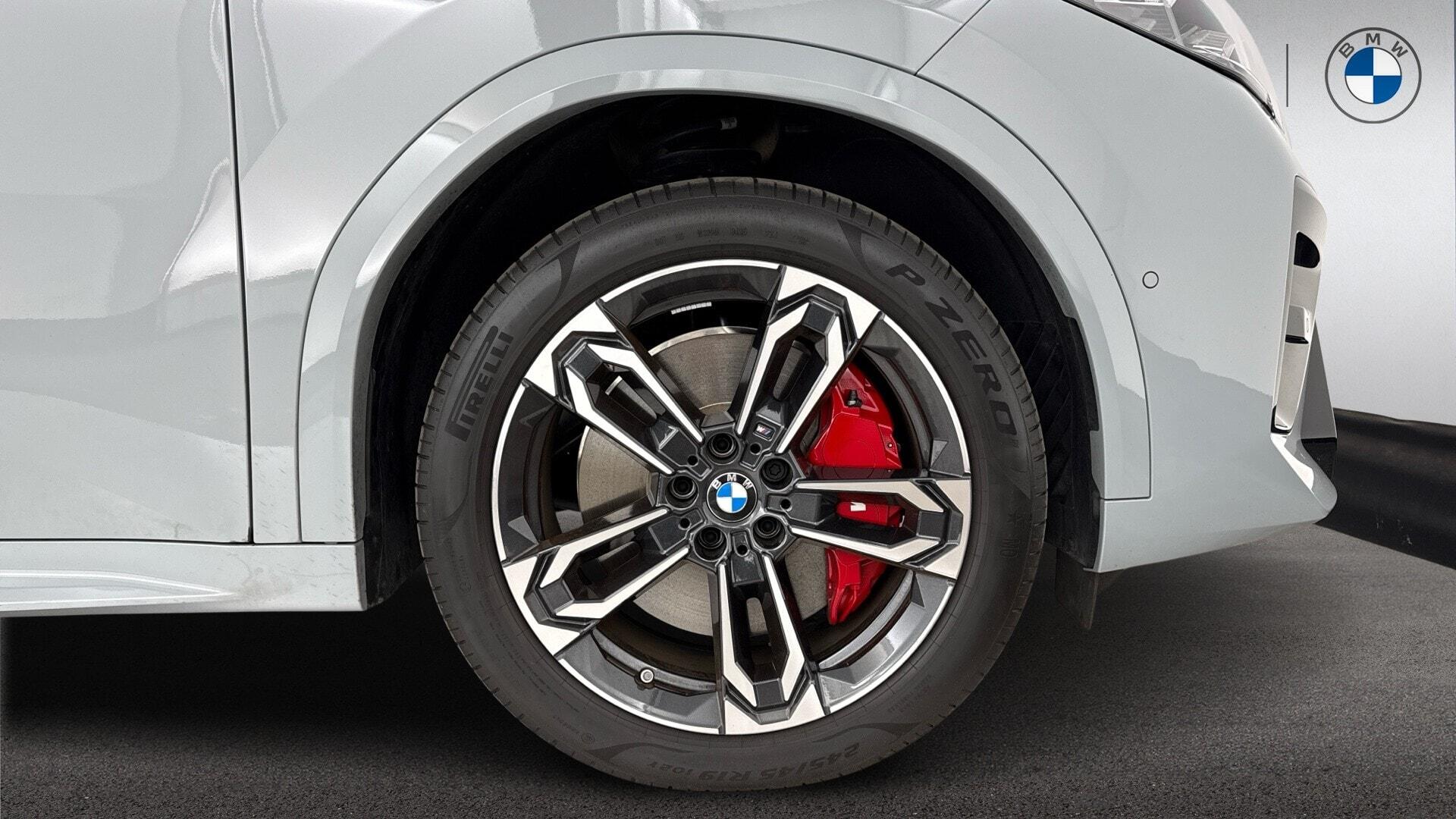 BMW Ix2 view 14