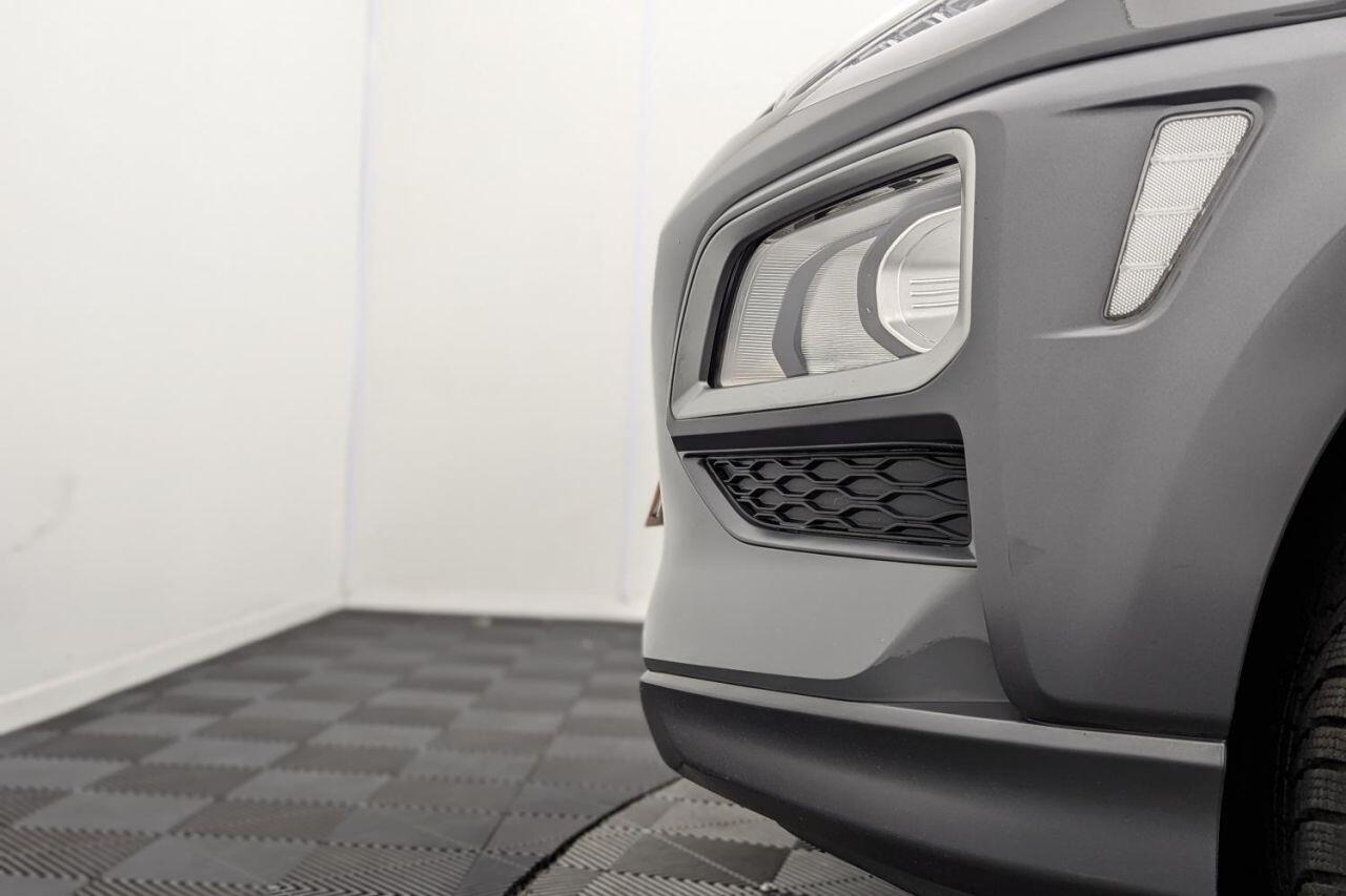 Hyundai Kona view 45