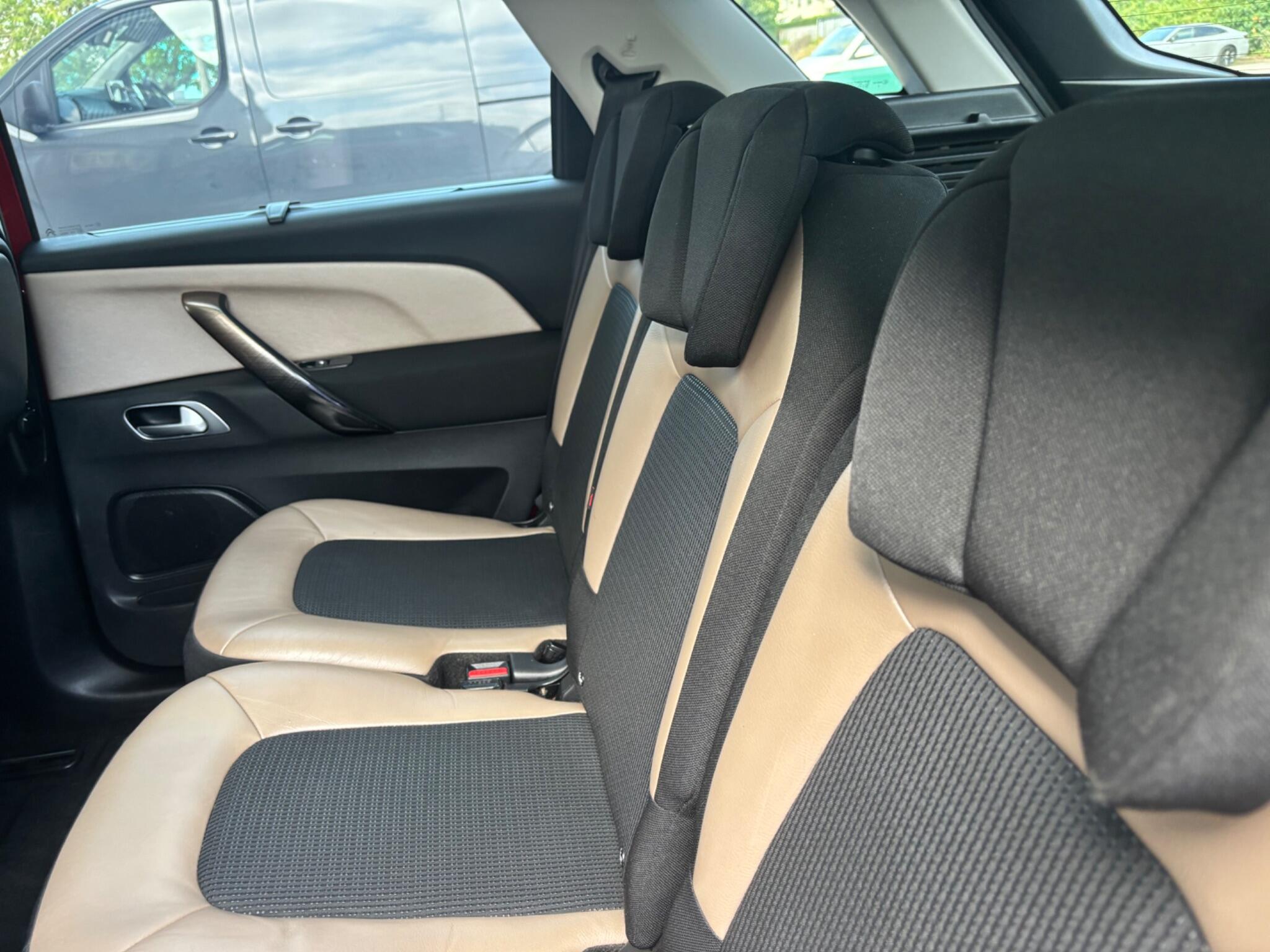 Citroen C4 Picasso view 15