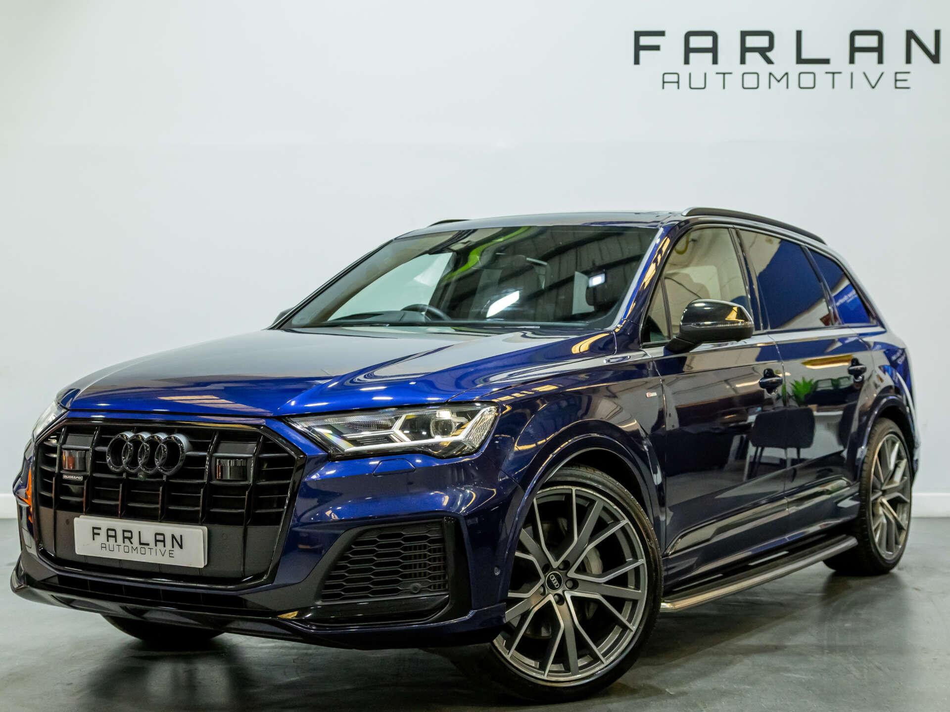 Audi Q7 view 3