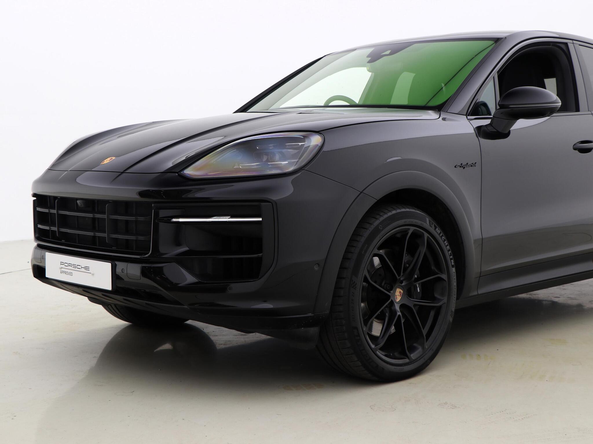 Porsche Cayenne view 14