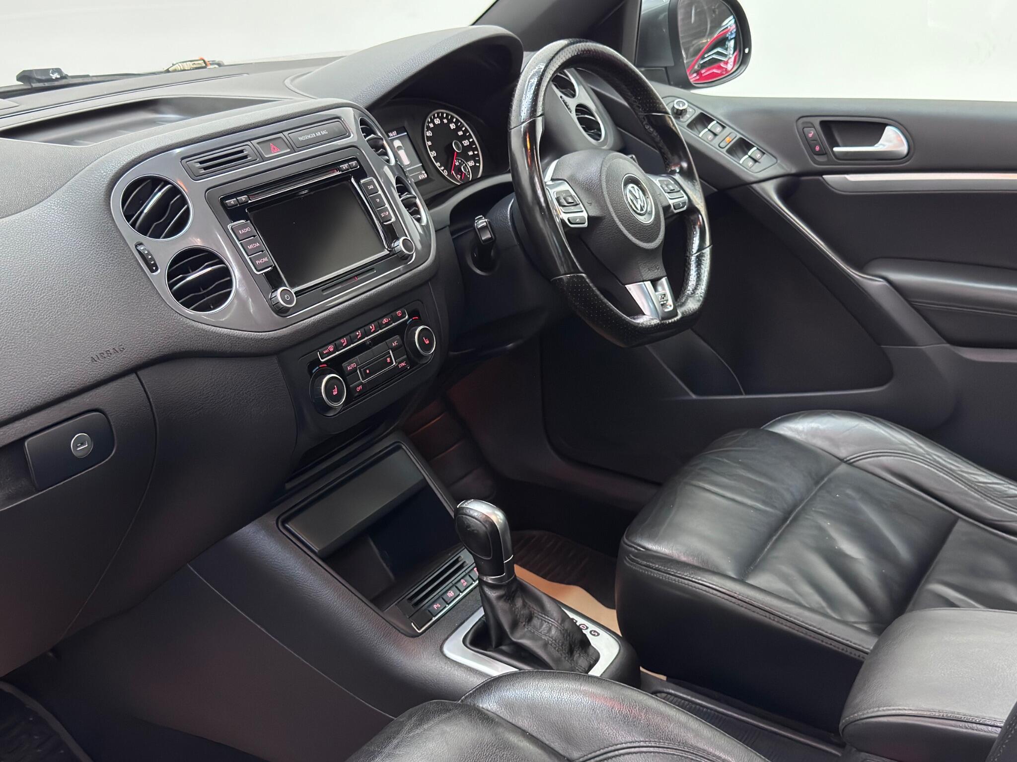Volkswagen Tiguan view 21