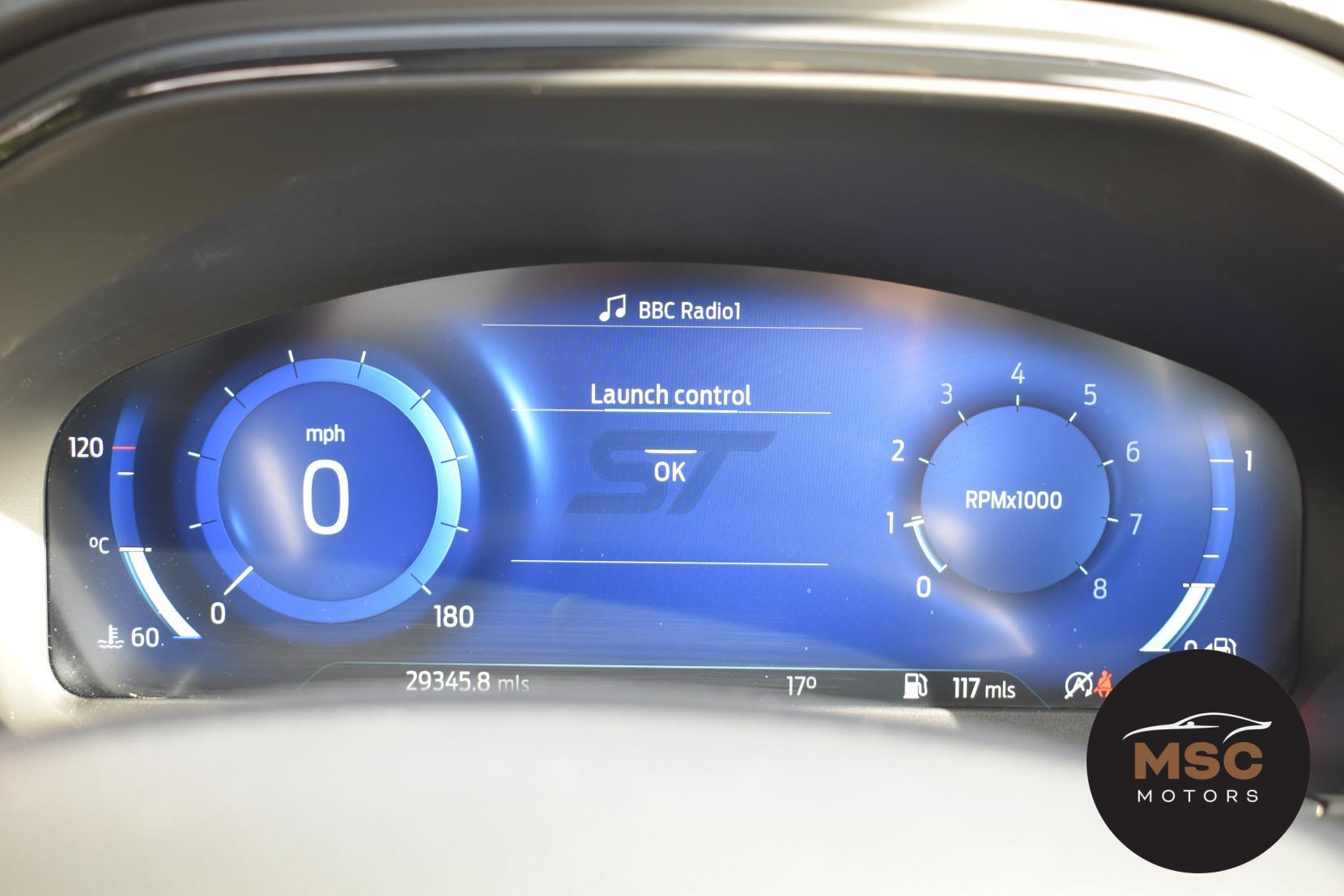 Ford Focus view 56