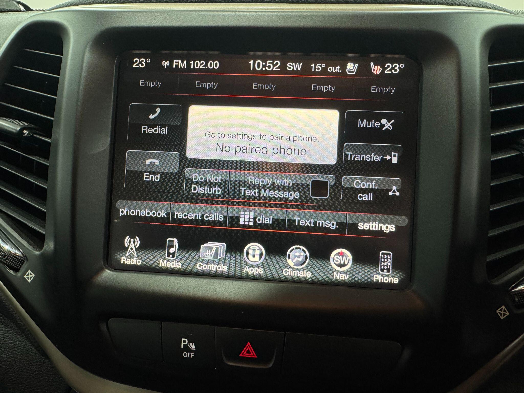 Jeep Cherokee view 36