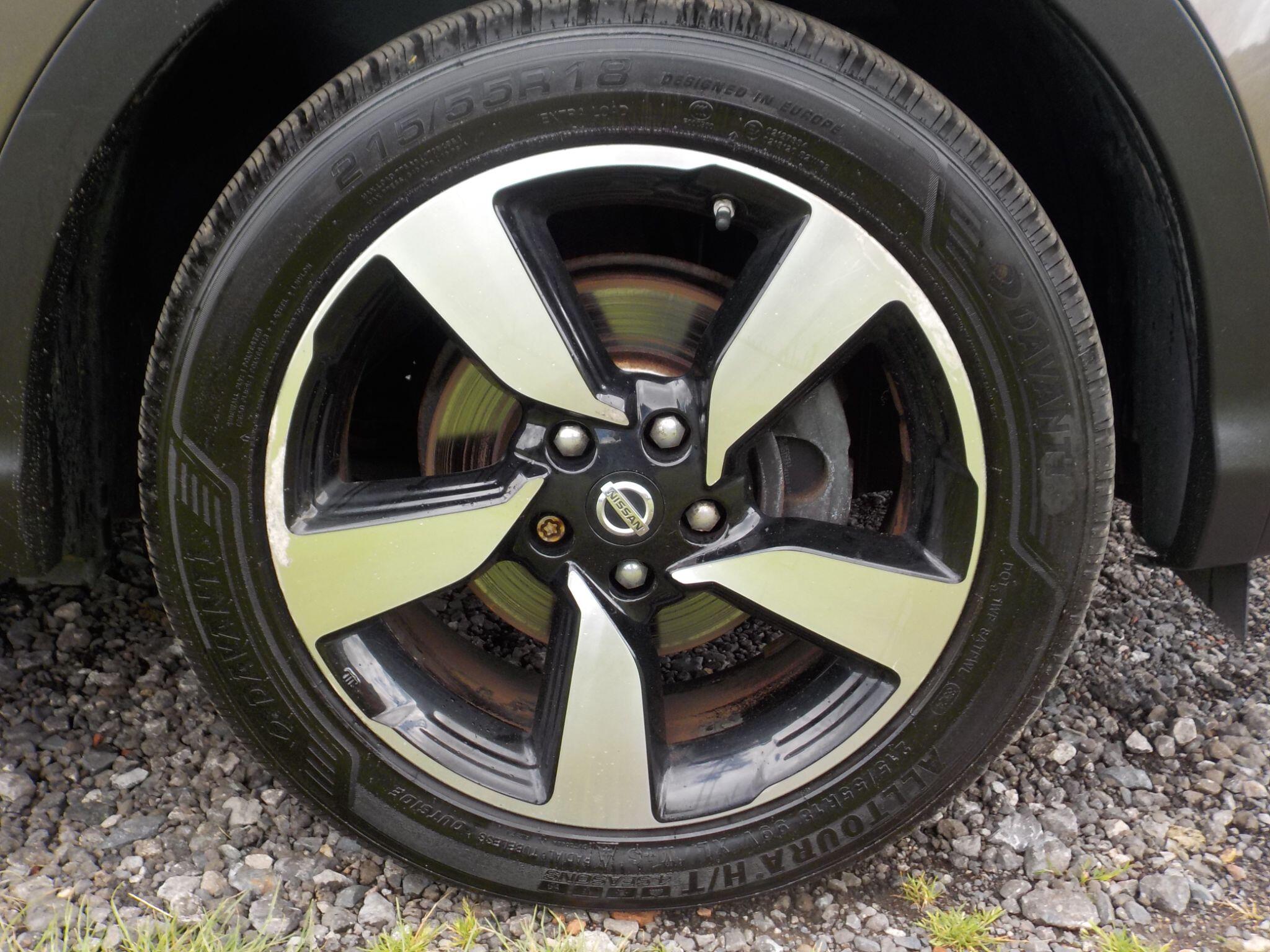 Nissan Qashqai 1.5 dCi n-tec+ 2WD Euro 5 (s/s) 5dr