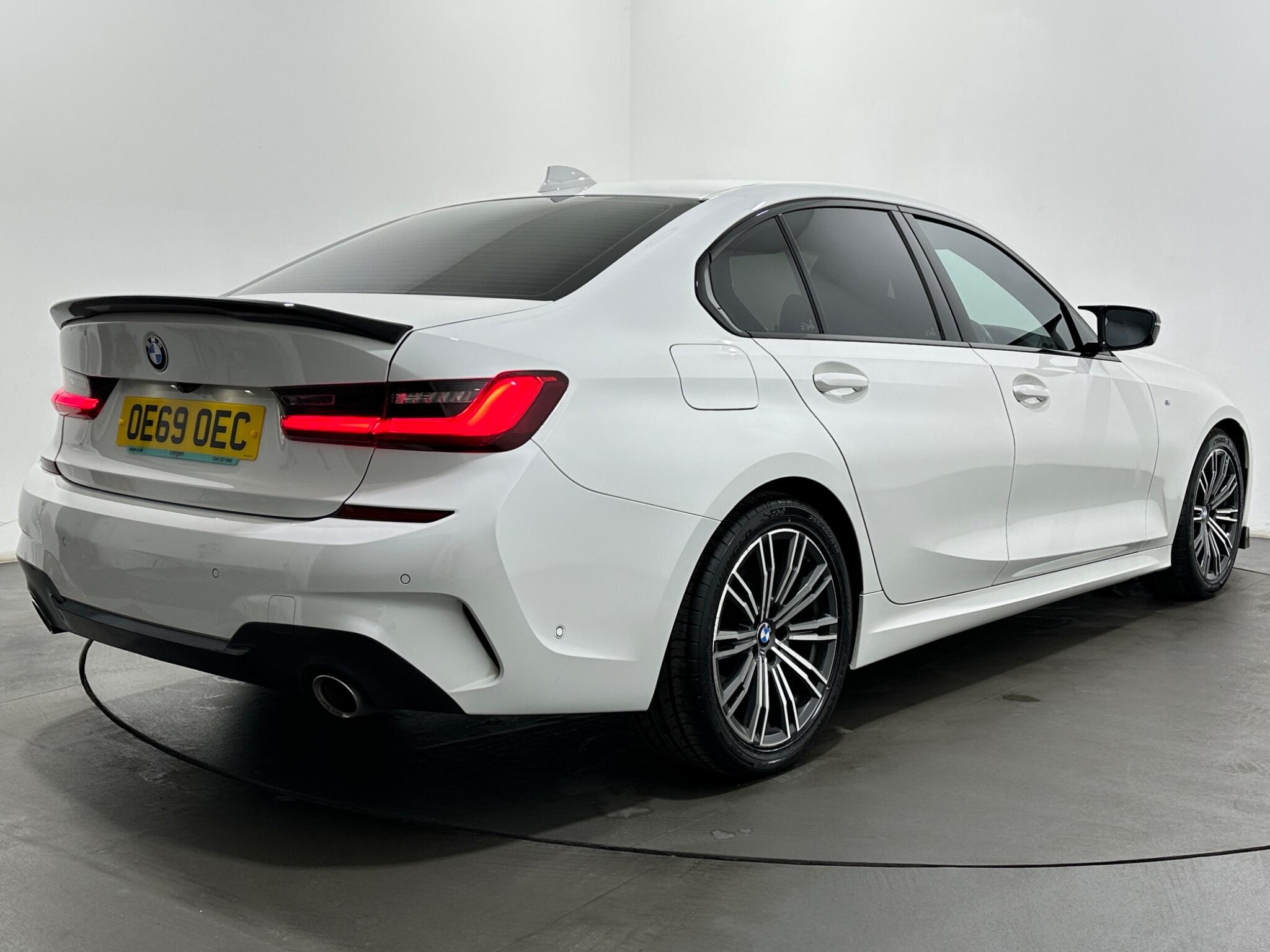 BMW 3 Series view 48
