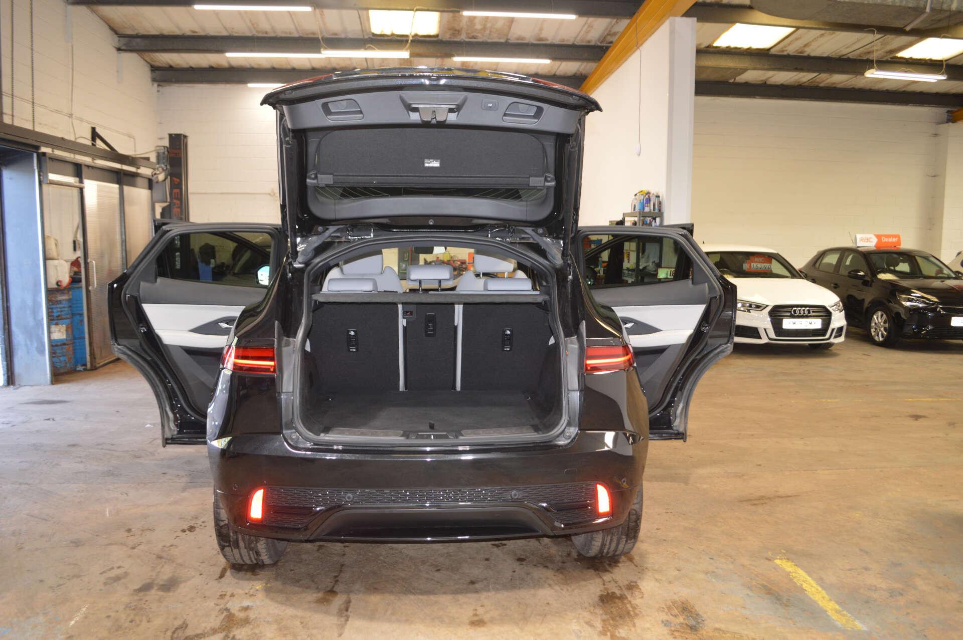 Jaguar E-Pace view 44