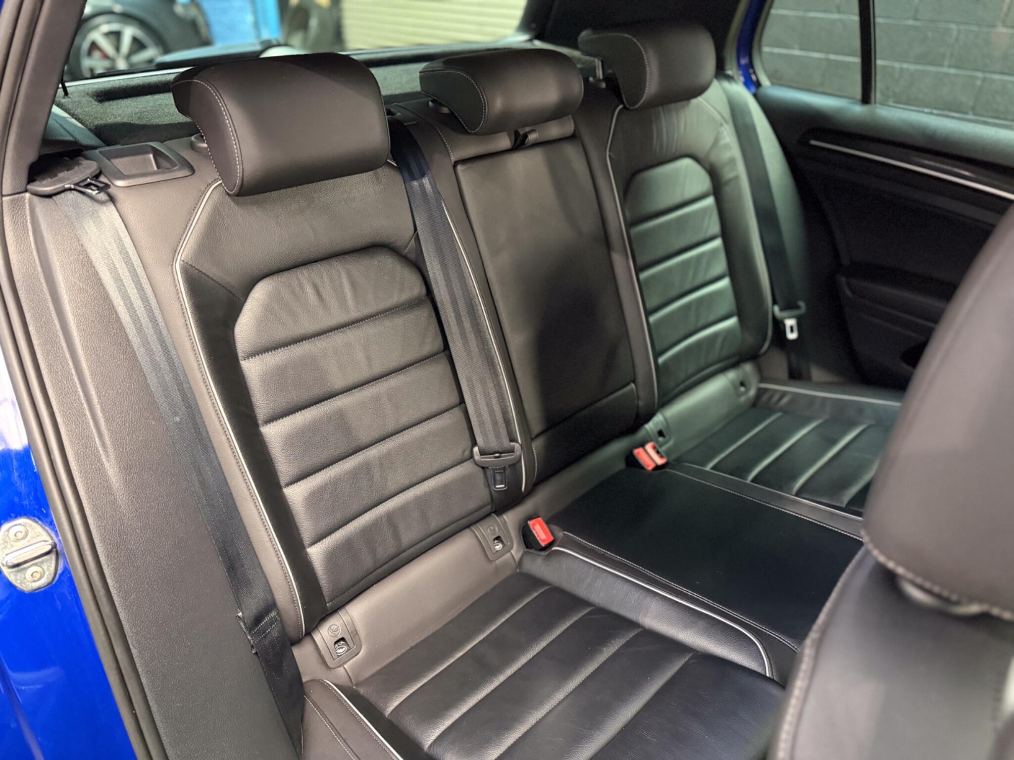 Volkswagen Golf view 26