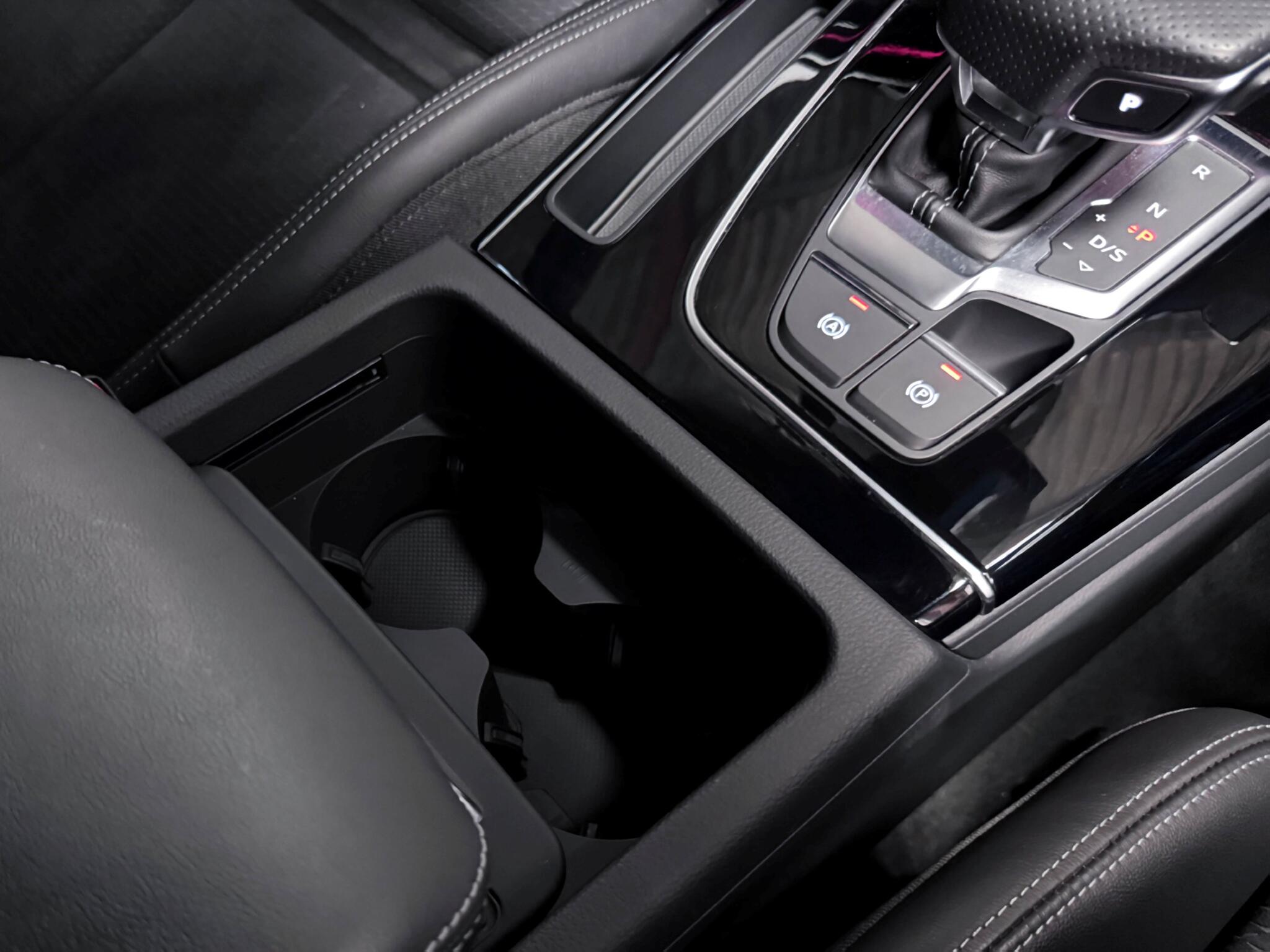 Audi Q5 view 28