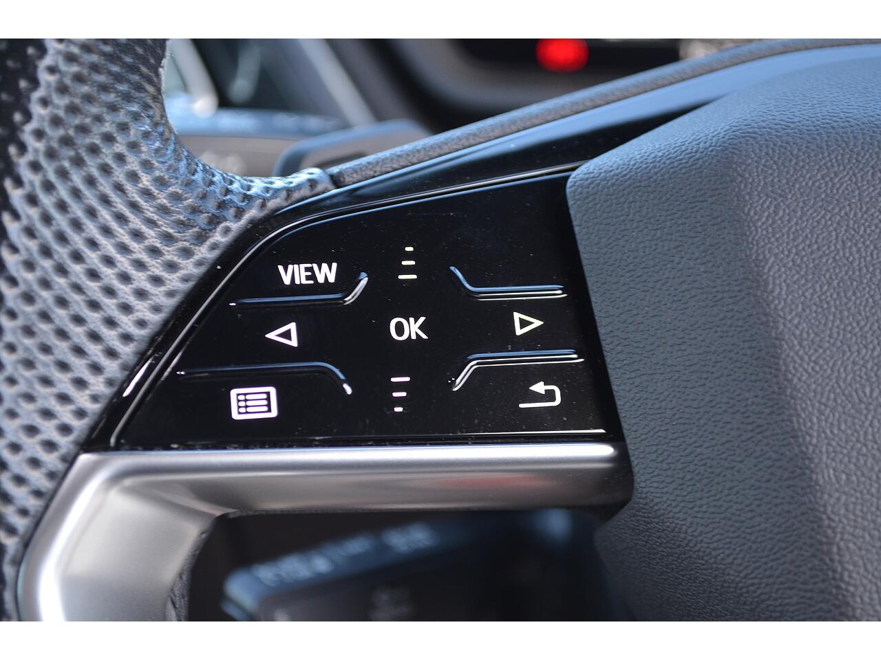 Audi Q4 E-Tron view 28