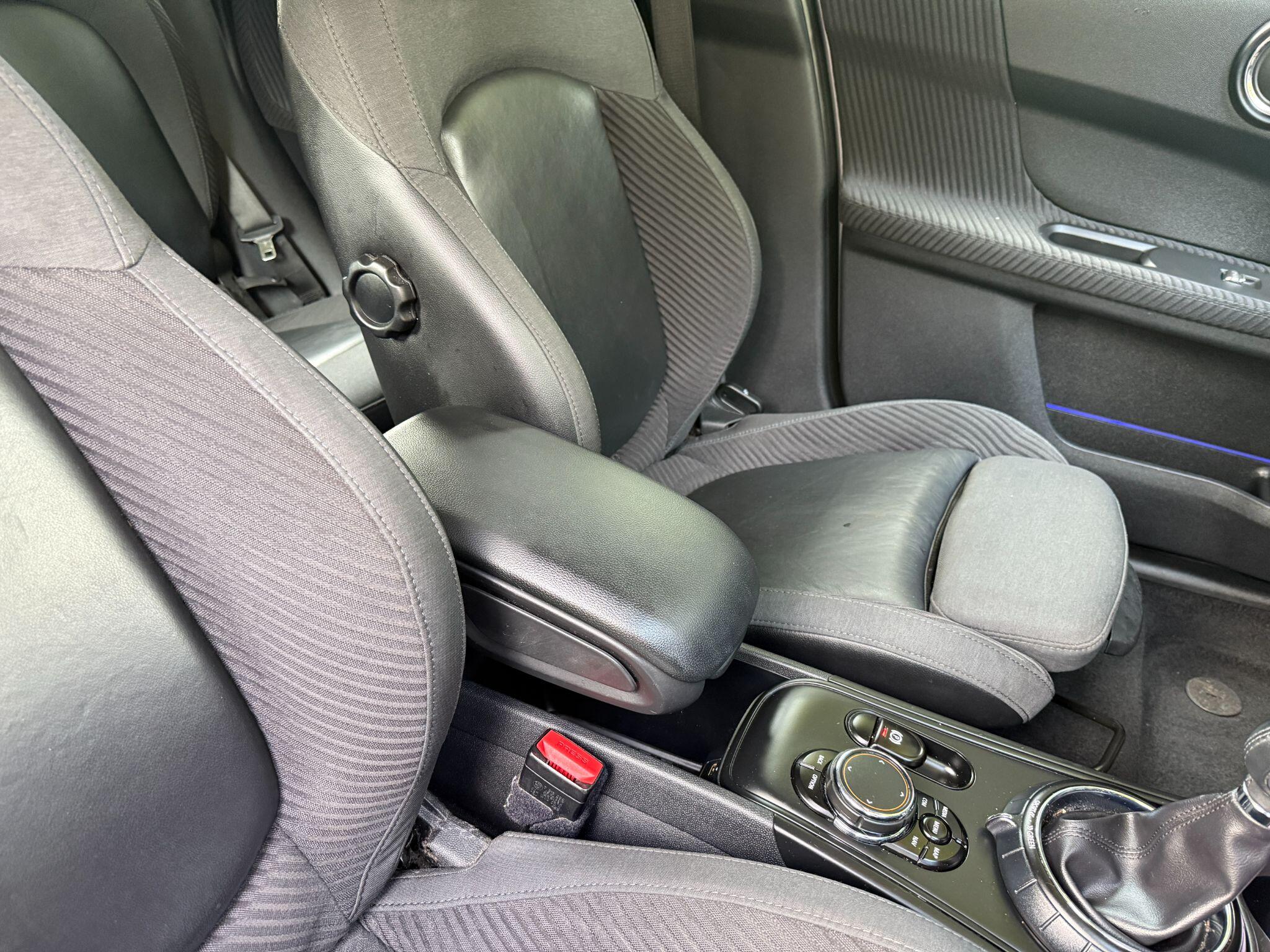 Mini Countryman view 45
