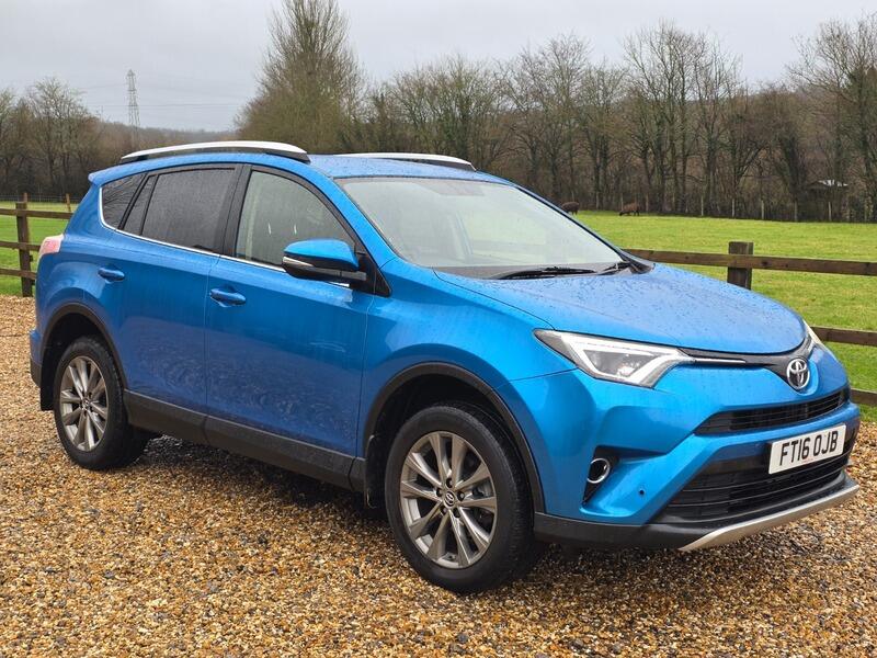2016 Toyota RAV4 image 4