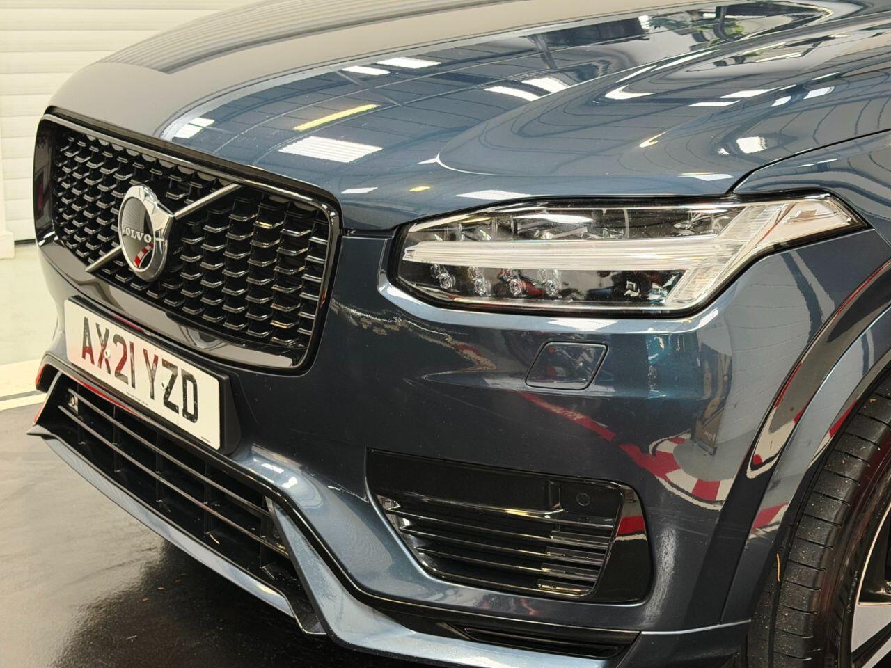 Volvo XC90 view 26