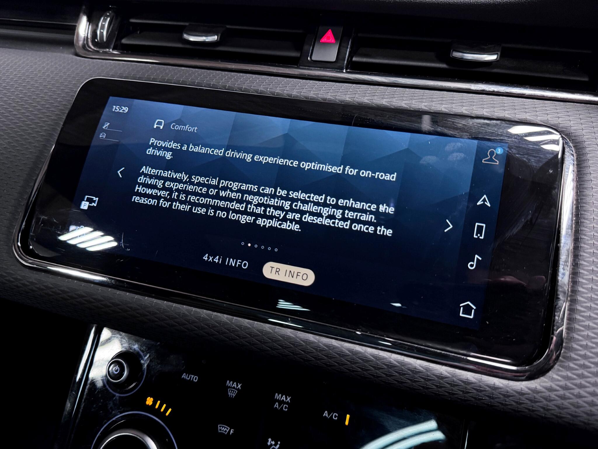 Land Rover Range Rover Evoque view 44