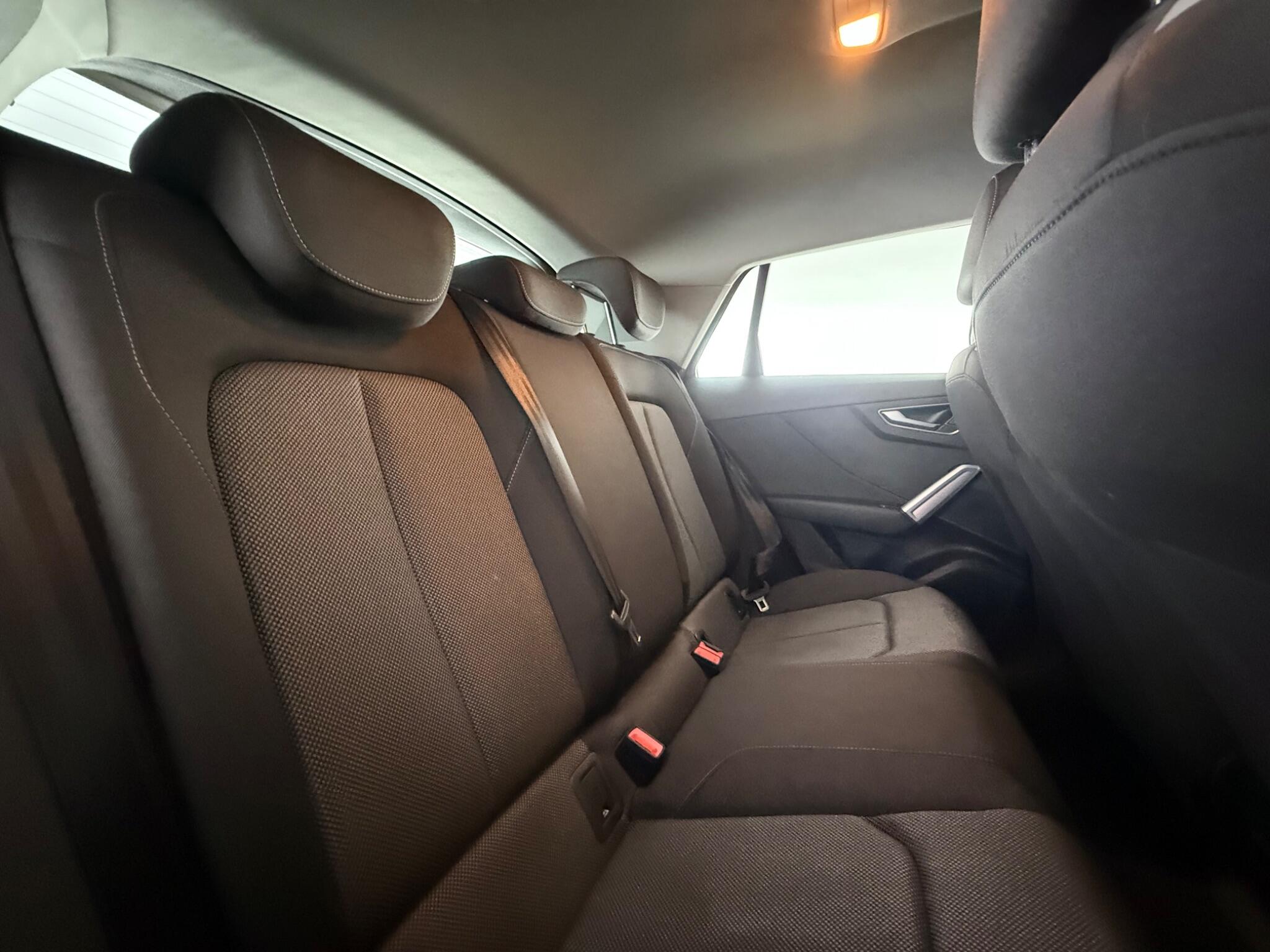 Audi Q2 view 28