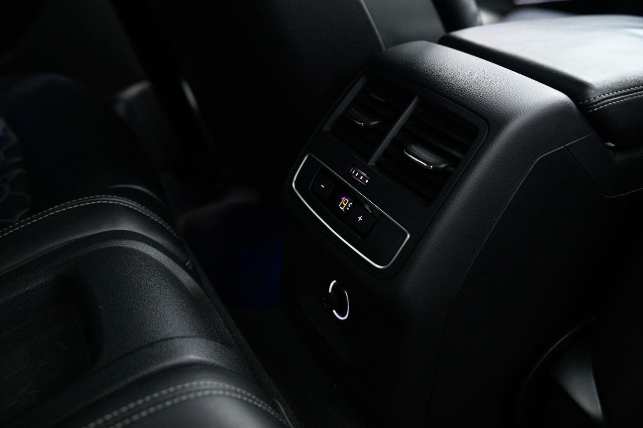 Audi RS5 view 24
