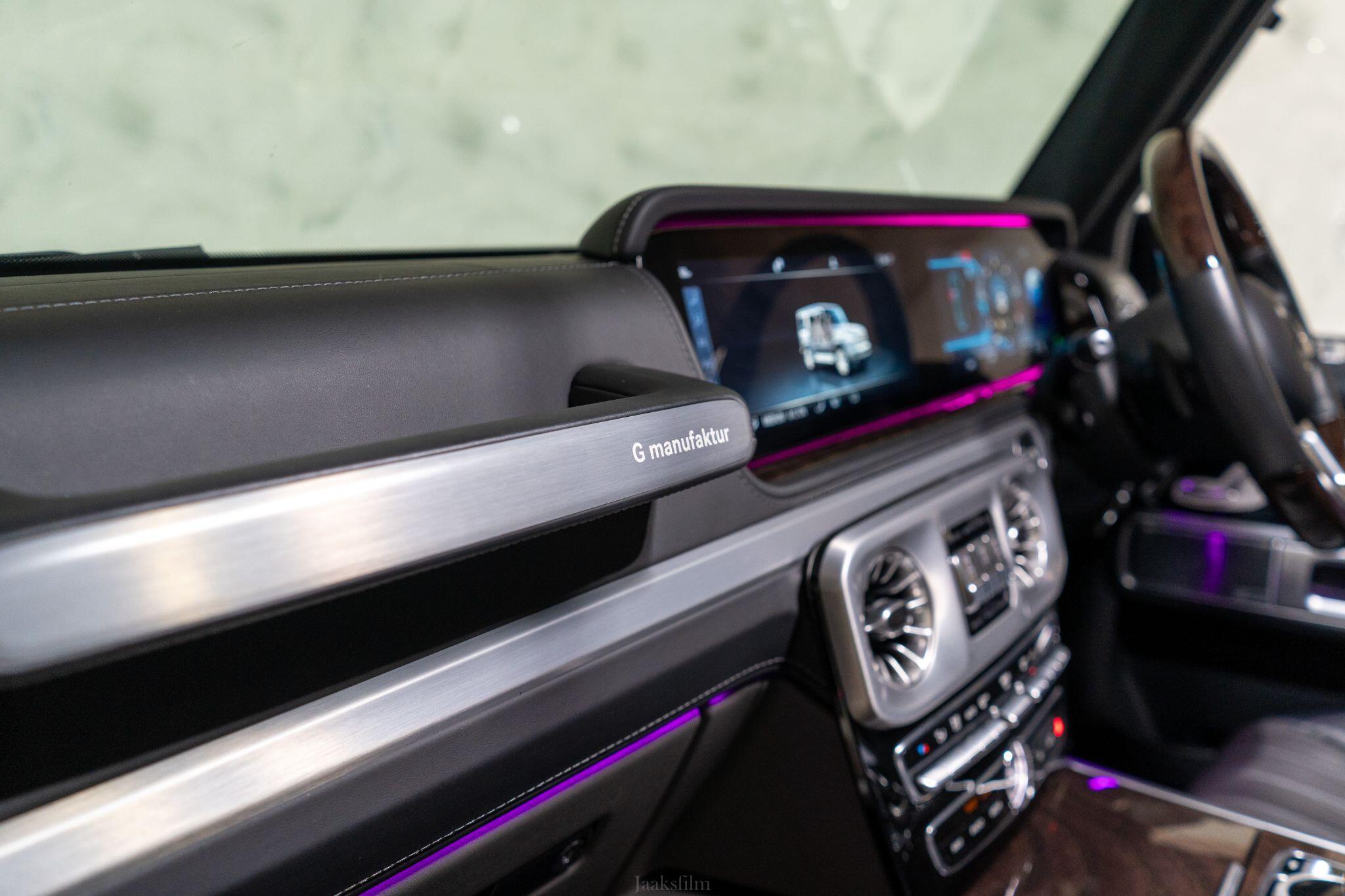 Mercedes-Benz G-Class view 17