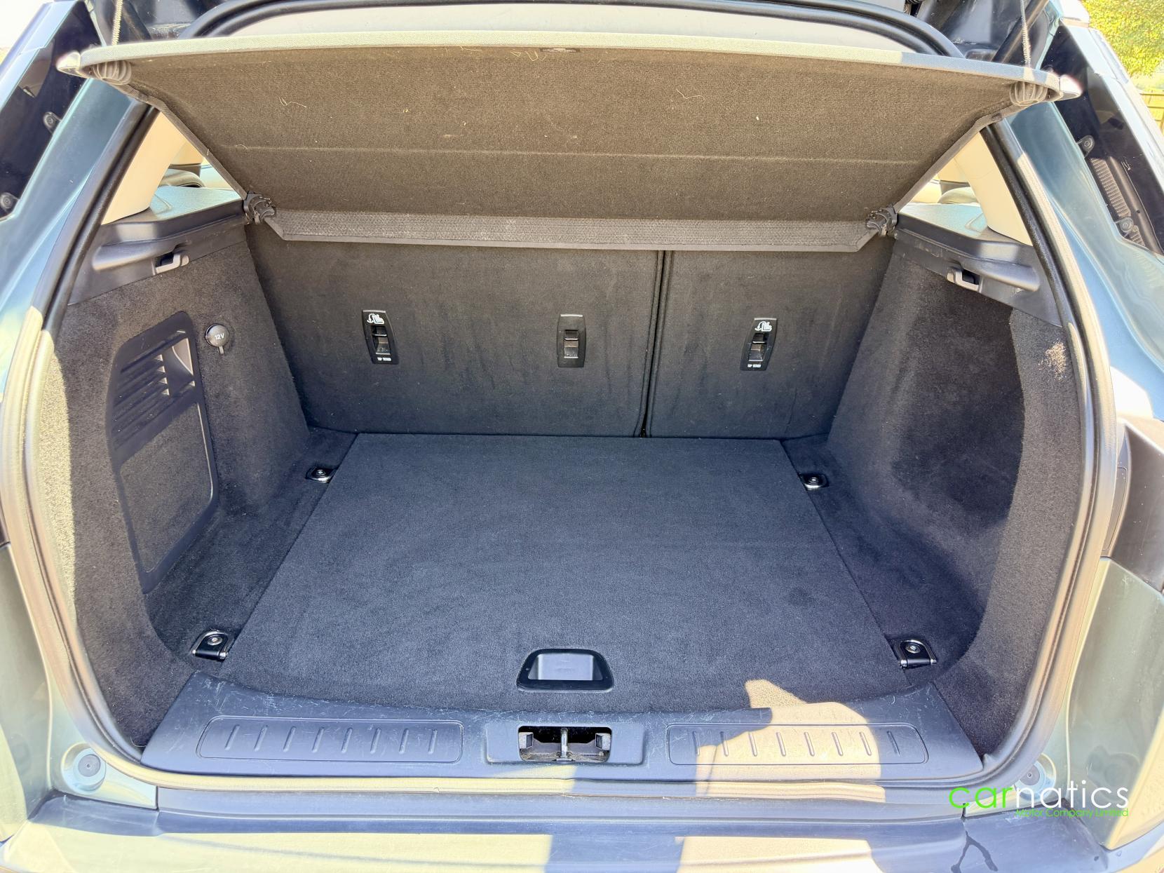 Land Rover Range Rover Evoque view 43