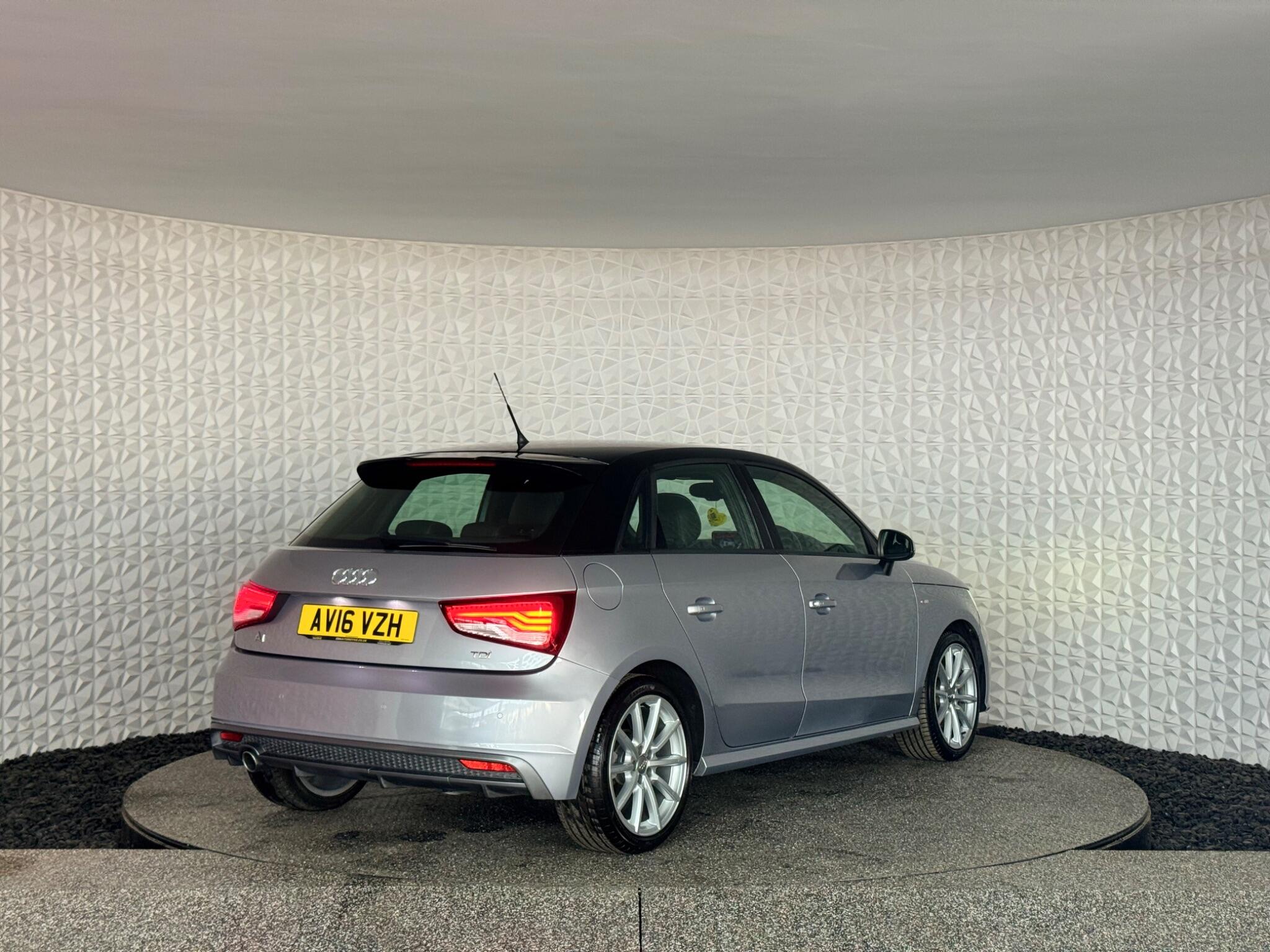 Audi A1 view 11
