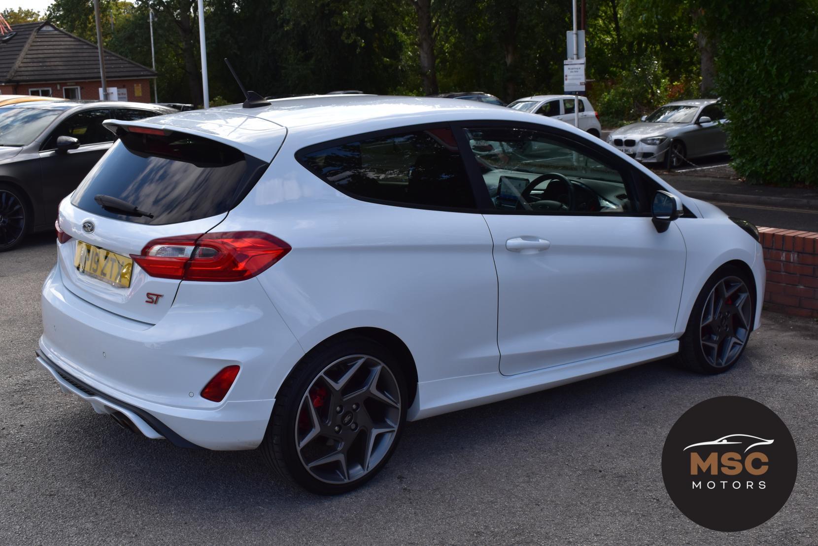 Ford Fiesta view 17