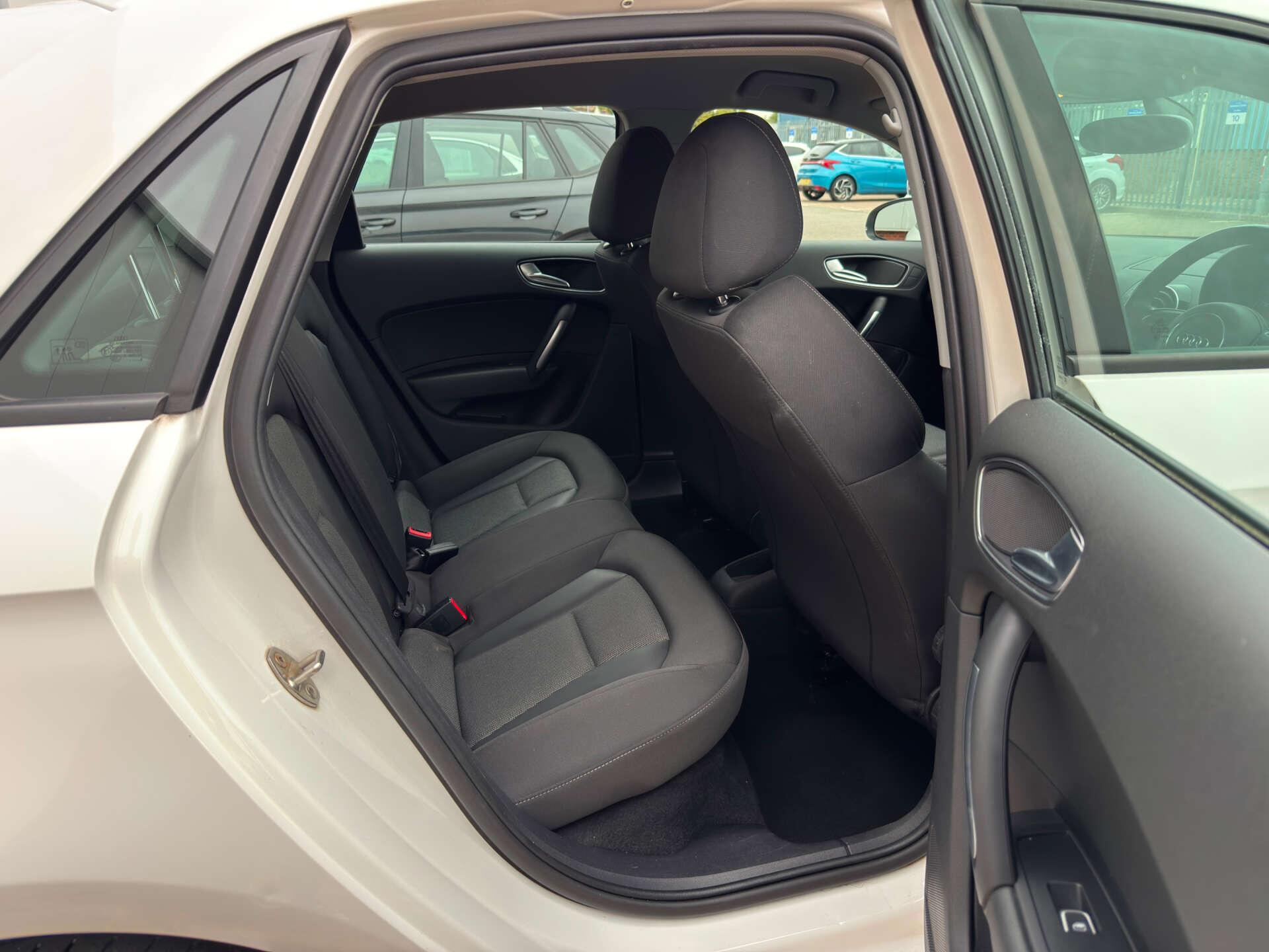 Audi A1 view 25