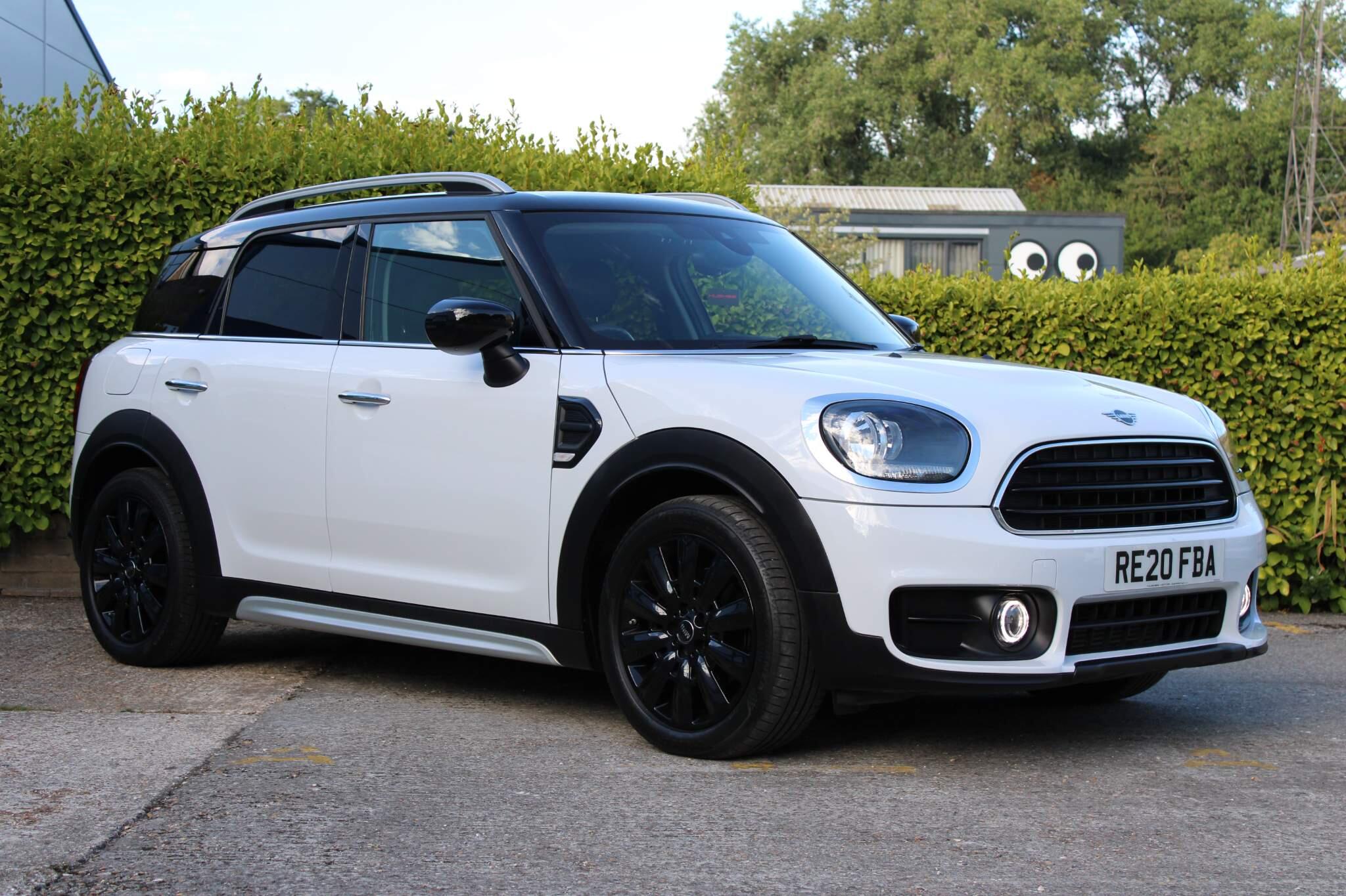 2020 White MINI Countryman for sale for £17,400 in POOLE, DORSET