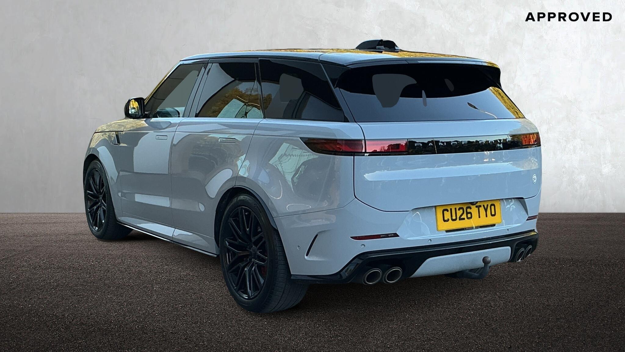 Land Rover Range Rover Sport view 2