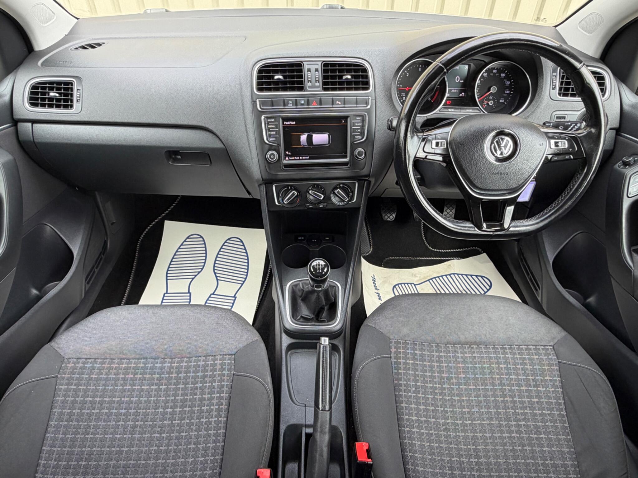 Volkswagen Polo view 11