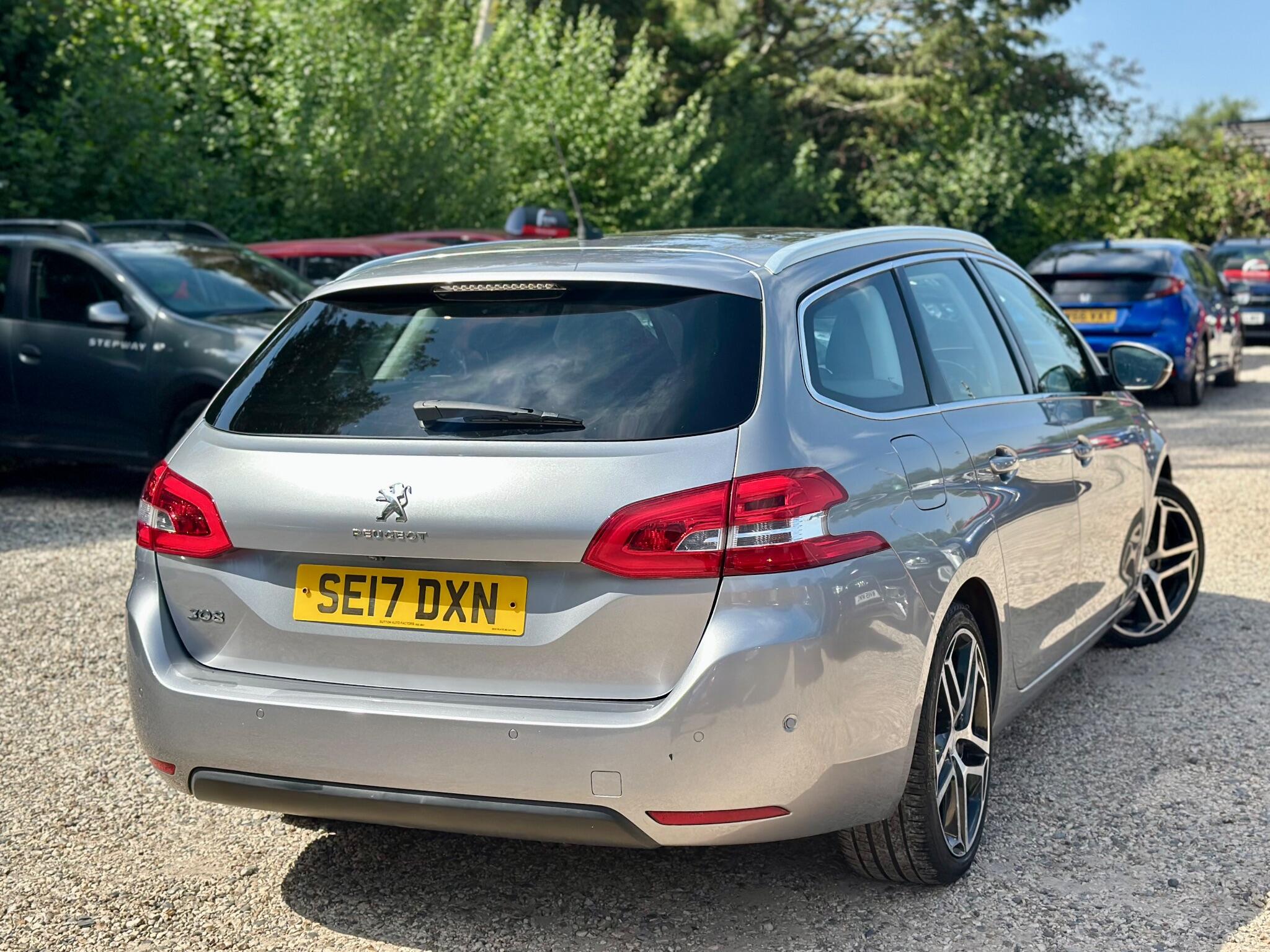 Peugeot 308 view 14