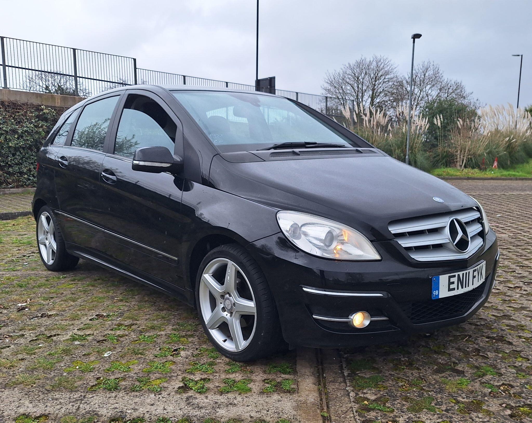 Mercedes-Benz B-Class view 2