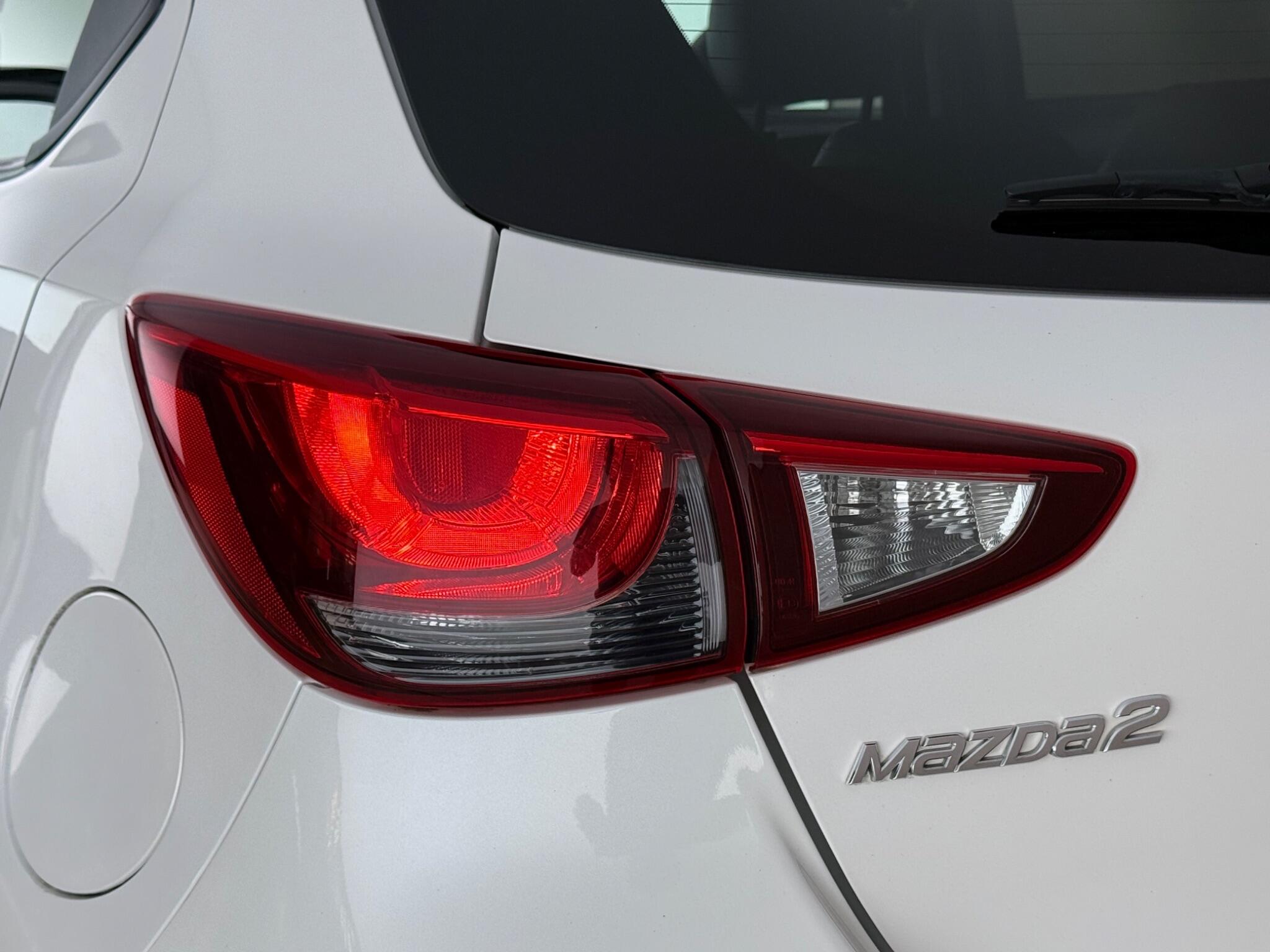 Mazda Mazda2 view 12