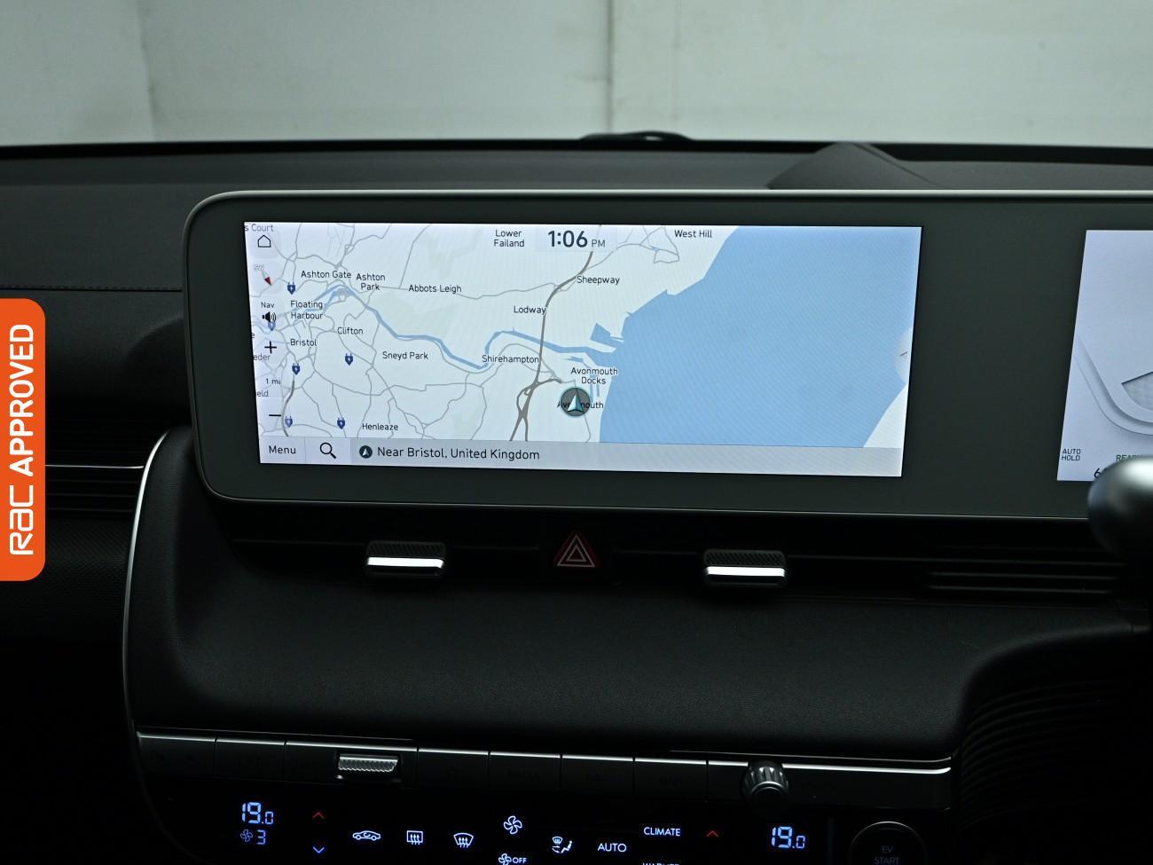 Hyundai Ioniq 5 view 3