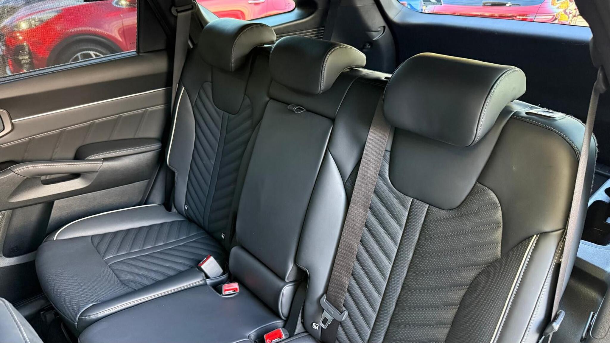 Kia Sorento view 29