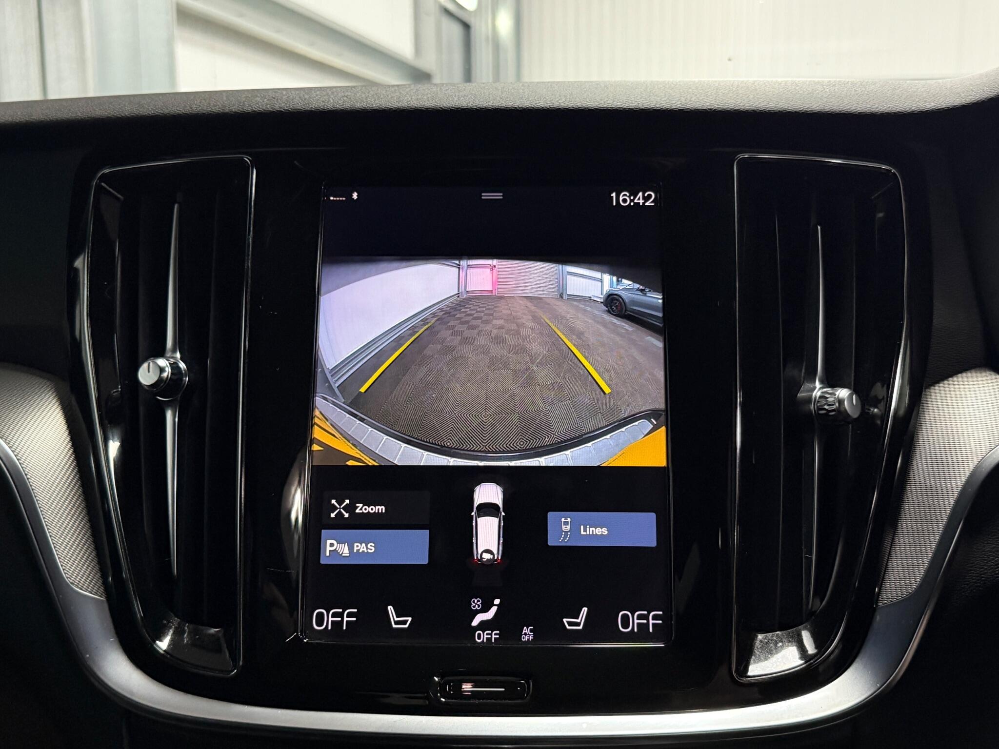Volvo V60 view 29