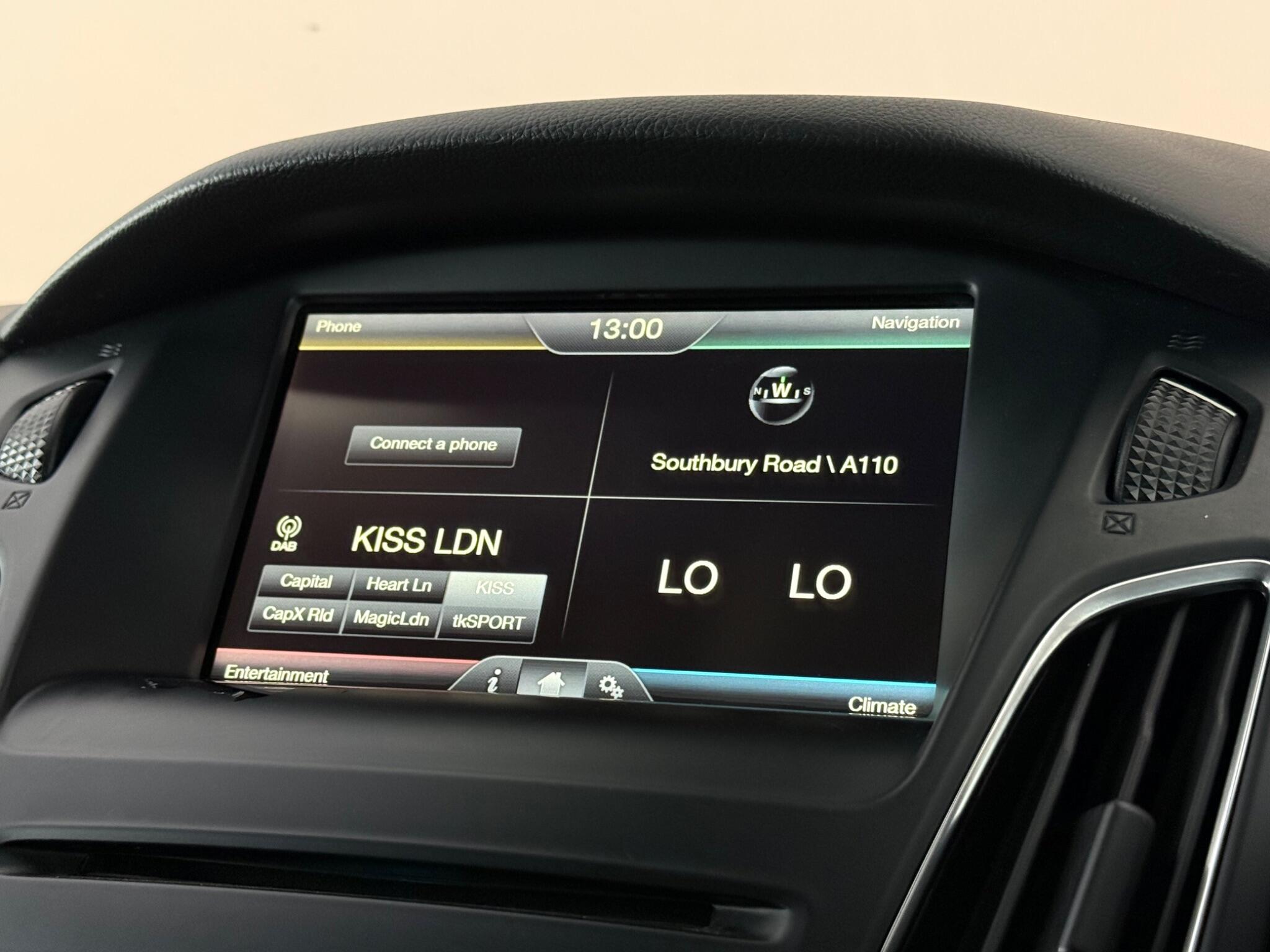 Ford Focus view 18